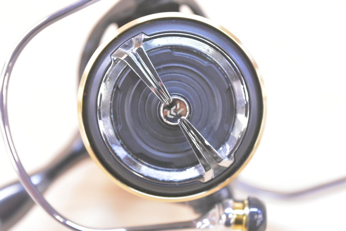 ダイワ 20 ルビアス LT 4000-CXH リブレ EP41 ノブ 付き DAIWA LUVIAS