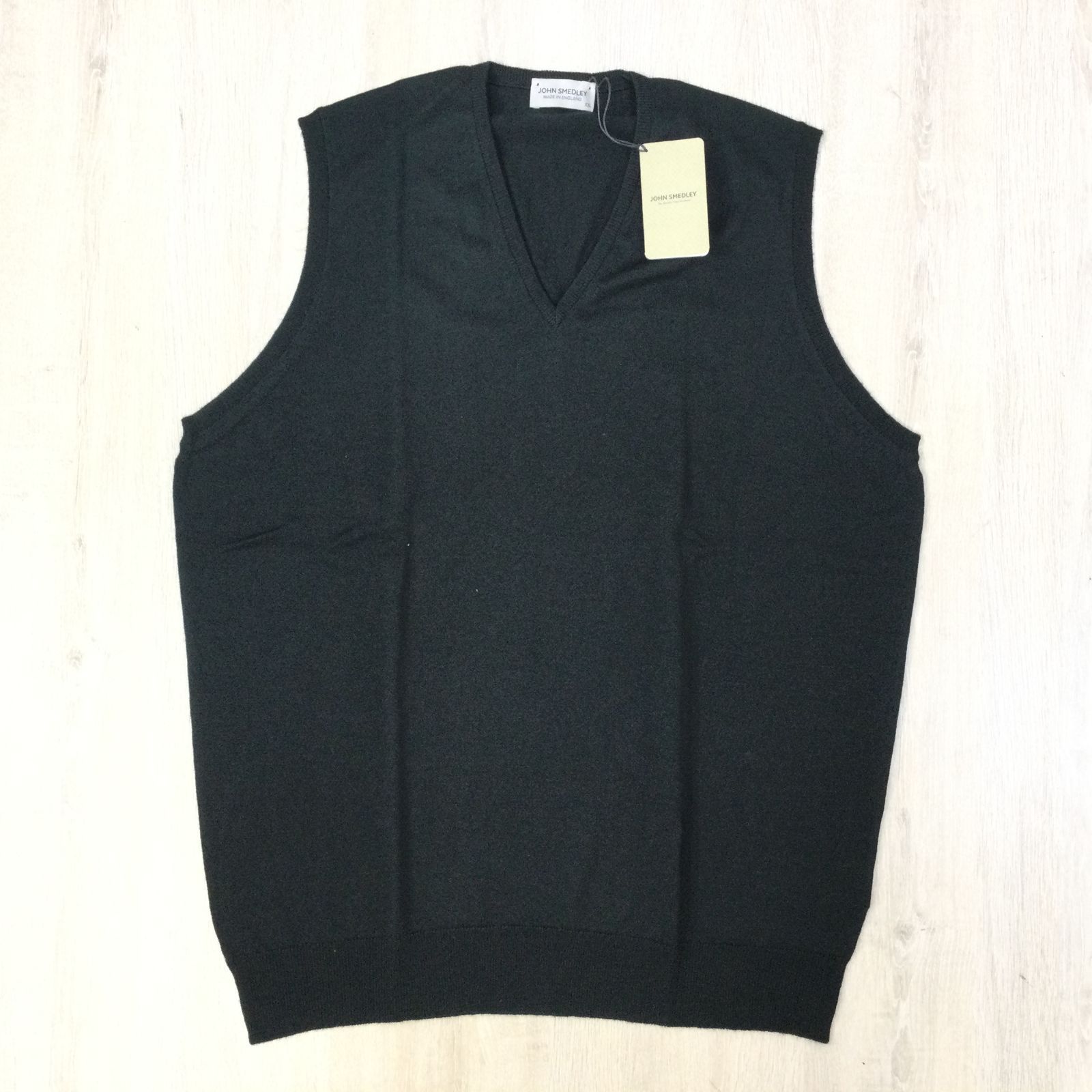 JOHN SMEDLEY ジョンスメドレー Vネック ニットベスト 黒 XXL 英国製