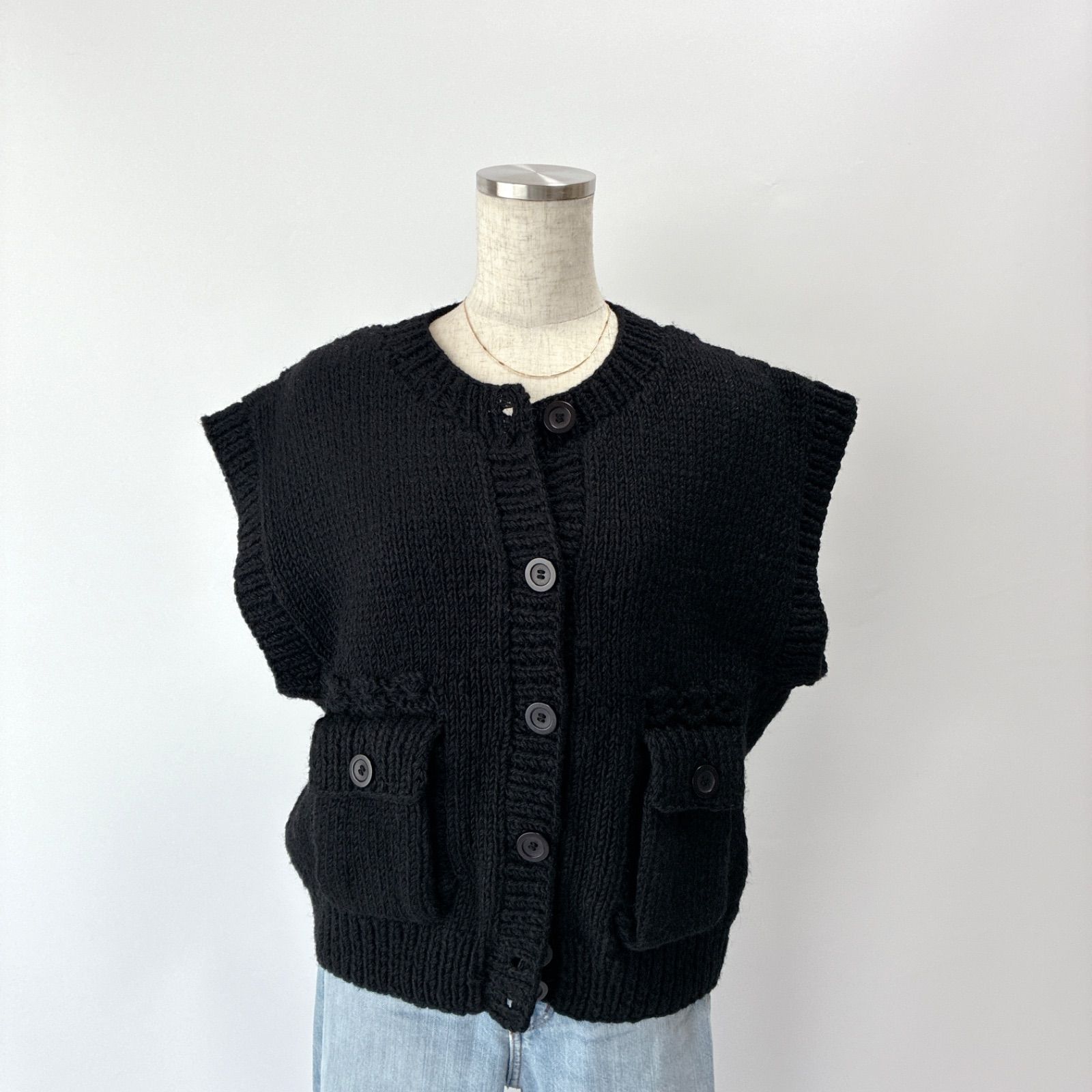 タグ付✨ / 2025 / crinkle crinkle crinkle / NEPAL KNIT VEST