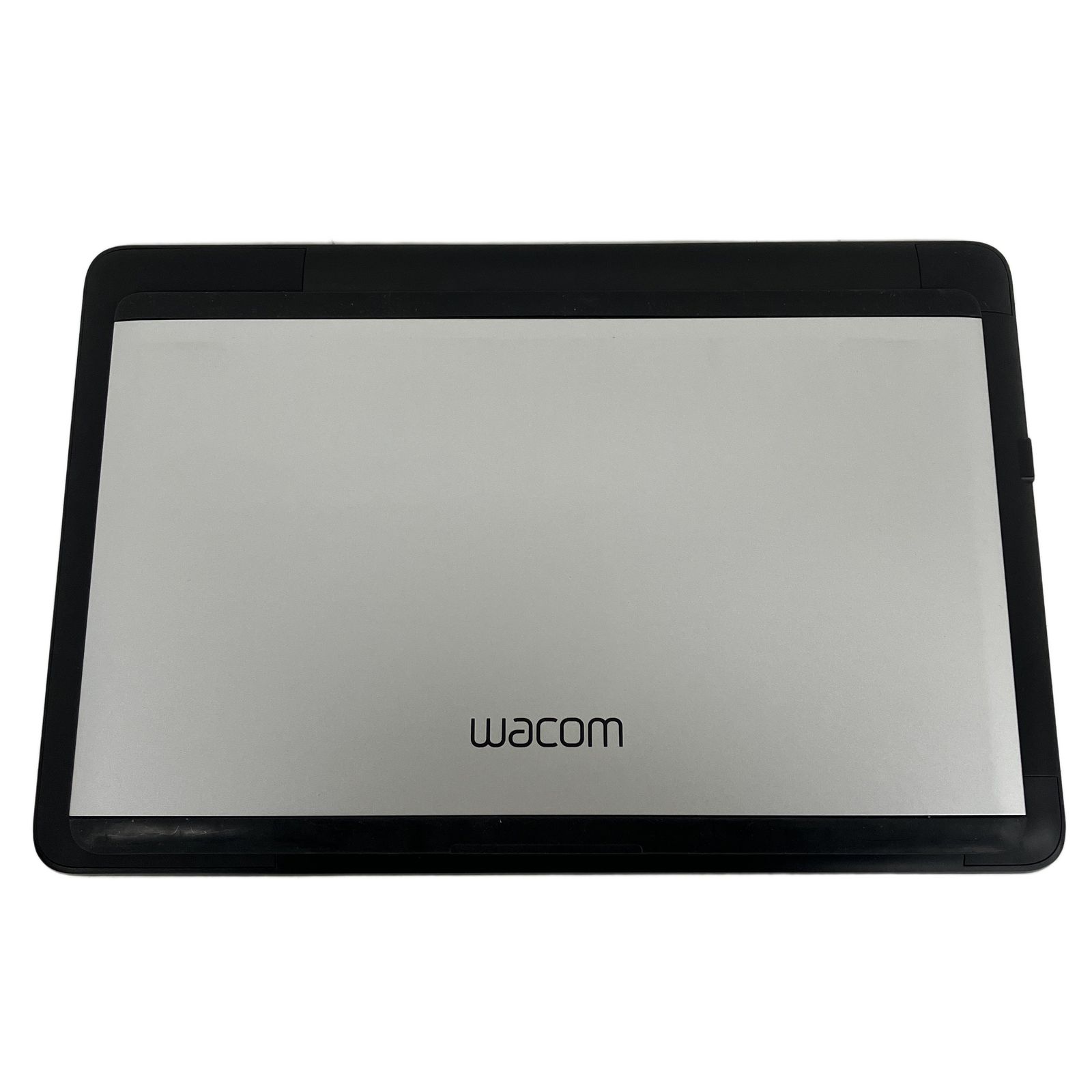 Wacom Cintiq 13HD DTK-1300 ジャンク 液タブ - メルカリ