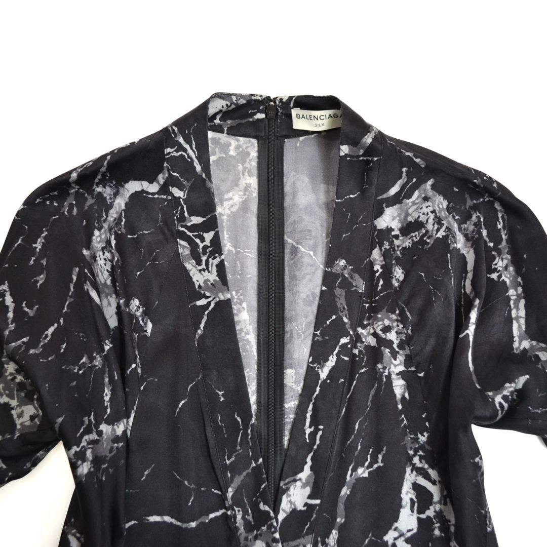 BALENCIAGAバレンシアガ 総柄シルク100%プランジネックミニドレス