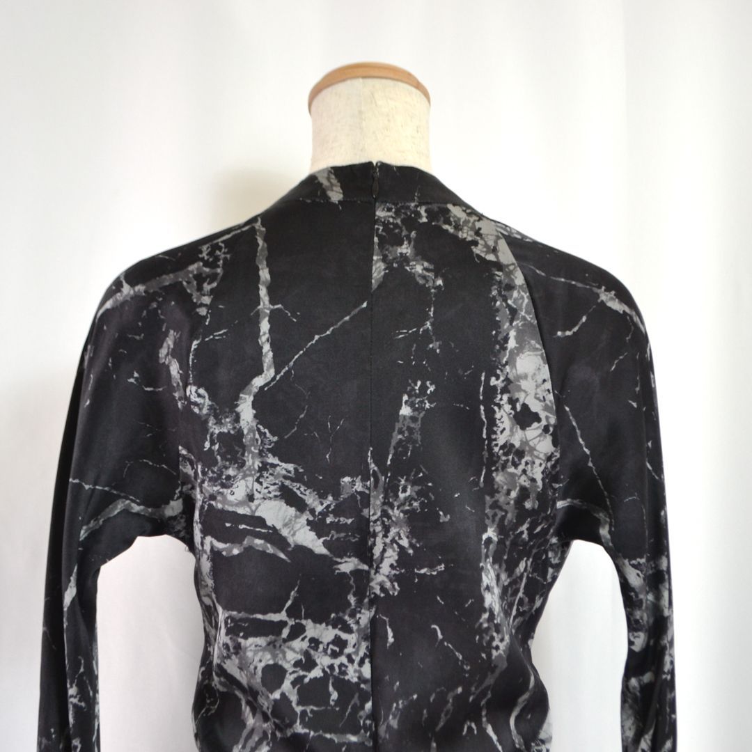 BALENCIAGAバレンシアガ 総柄シルク100%プランジネックミニドレス