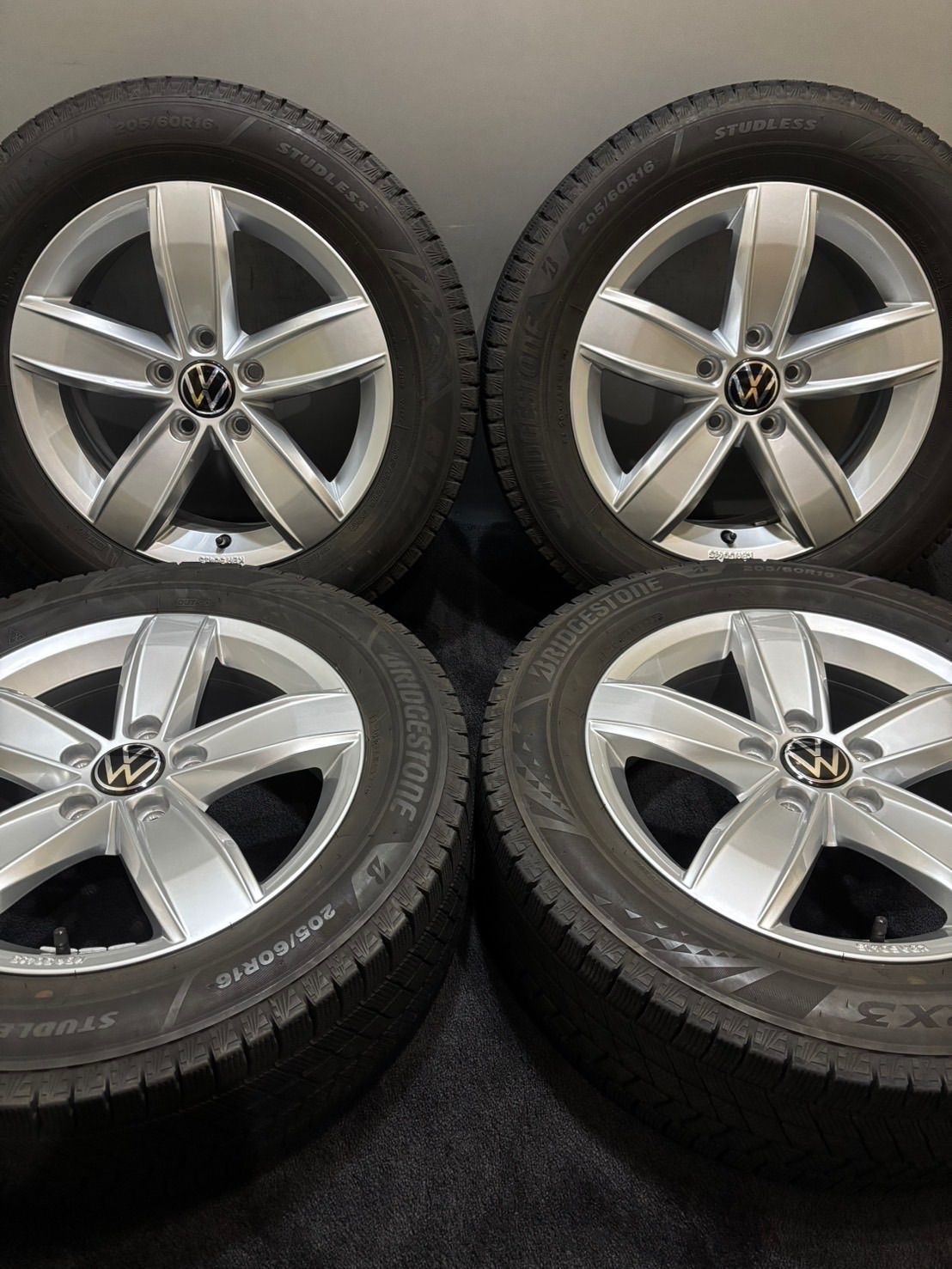 ☆205/60R16 BRIDGESTONE/VRX3 22年製 VW フォルクスワーゲン T-ROC 