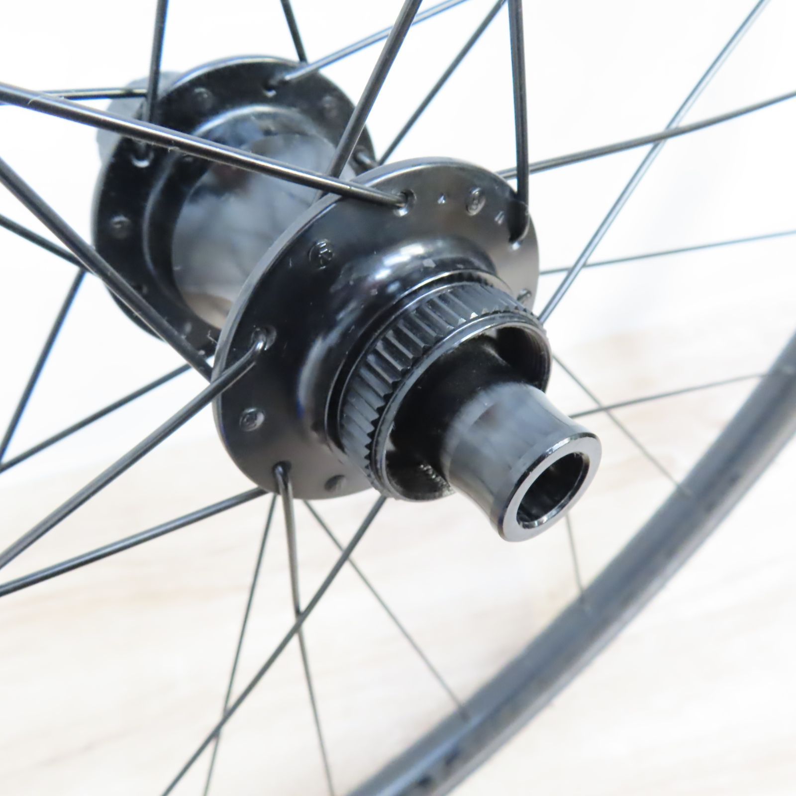 BONTRAGER PARADIGM SL 前後セット R1 28C チューブレスレディ シマノ 