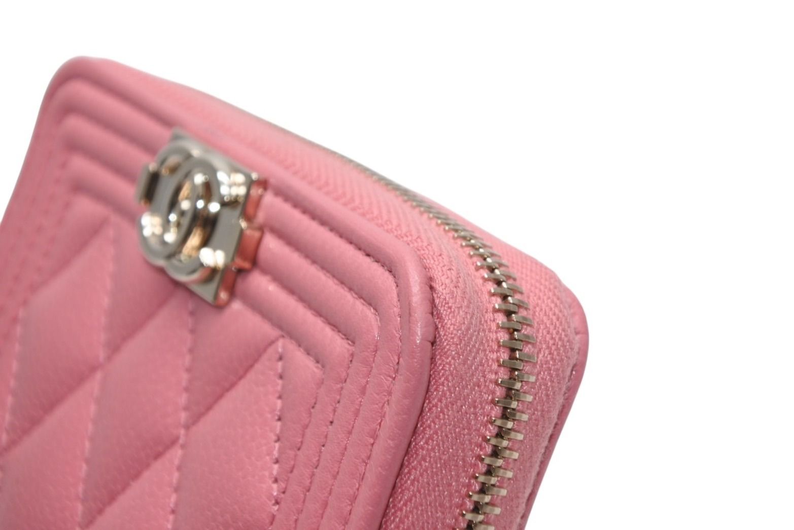 極美品 CHANEL シャネル ボーイシャネル ジップパース ケース A80602 ランダム番台 ココマーク キャビアスキン 中古 4b013194 極美品 CHANEL シャネル ボーイシャネル ジップコインパース コイン