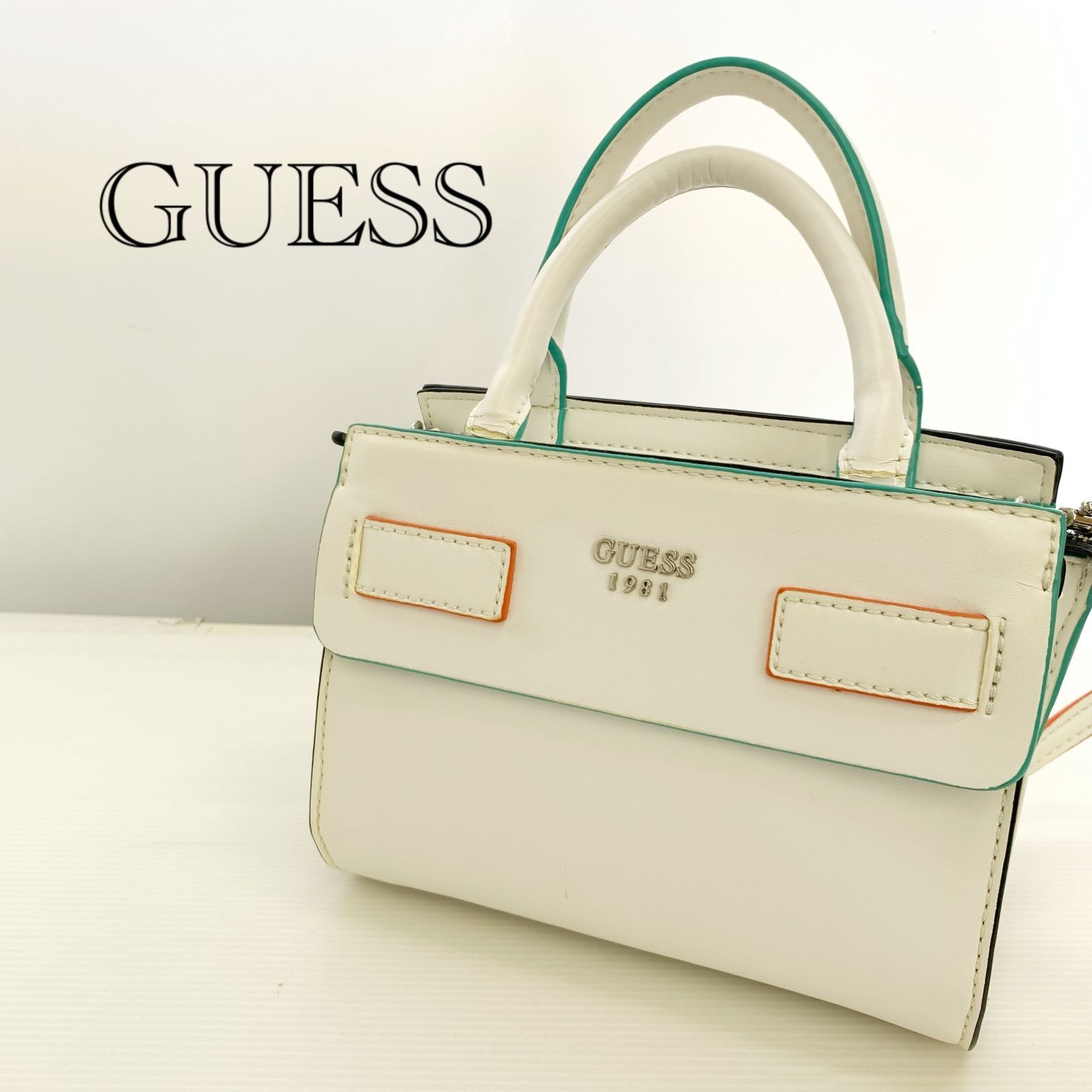Guess 2wayショルダーバッグ ゲス ハンドバッグ ショルダーバッグ ミニ