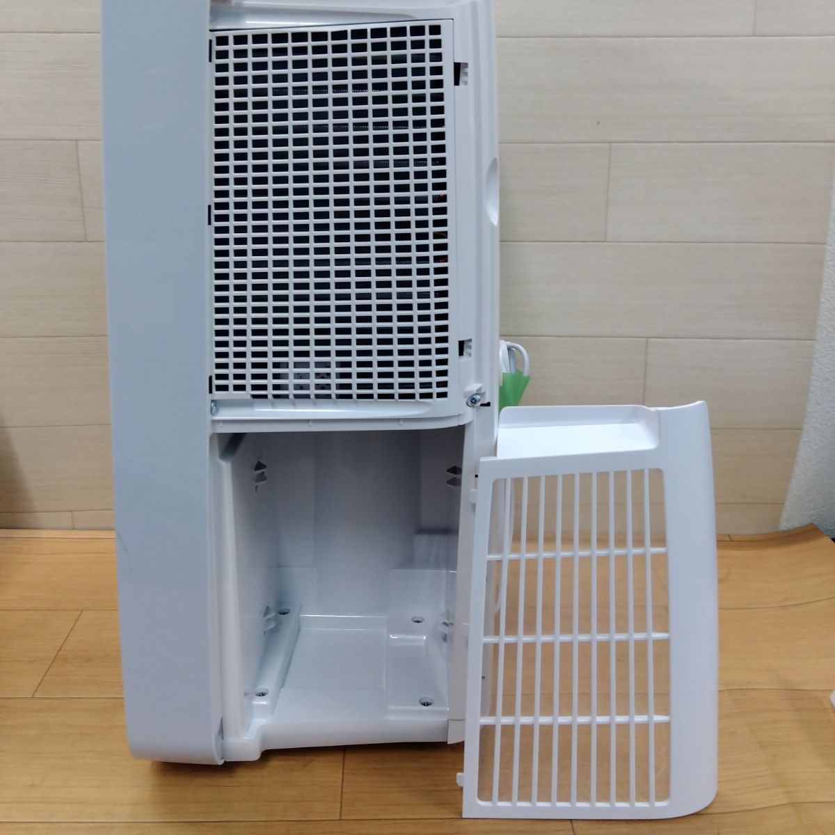 SHARP 冷風・衣類乾燥除湿機 CM-S100-W 2025年製 中古 動作確認済 送料 
