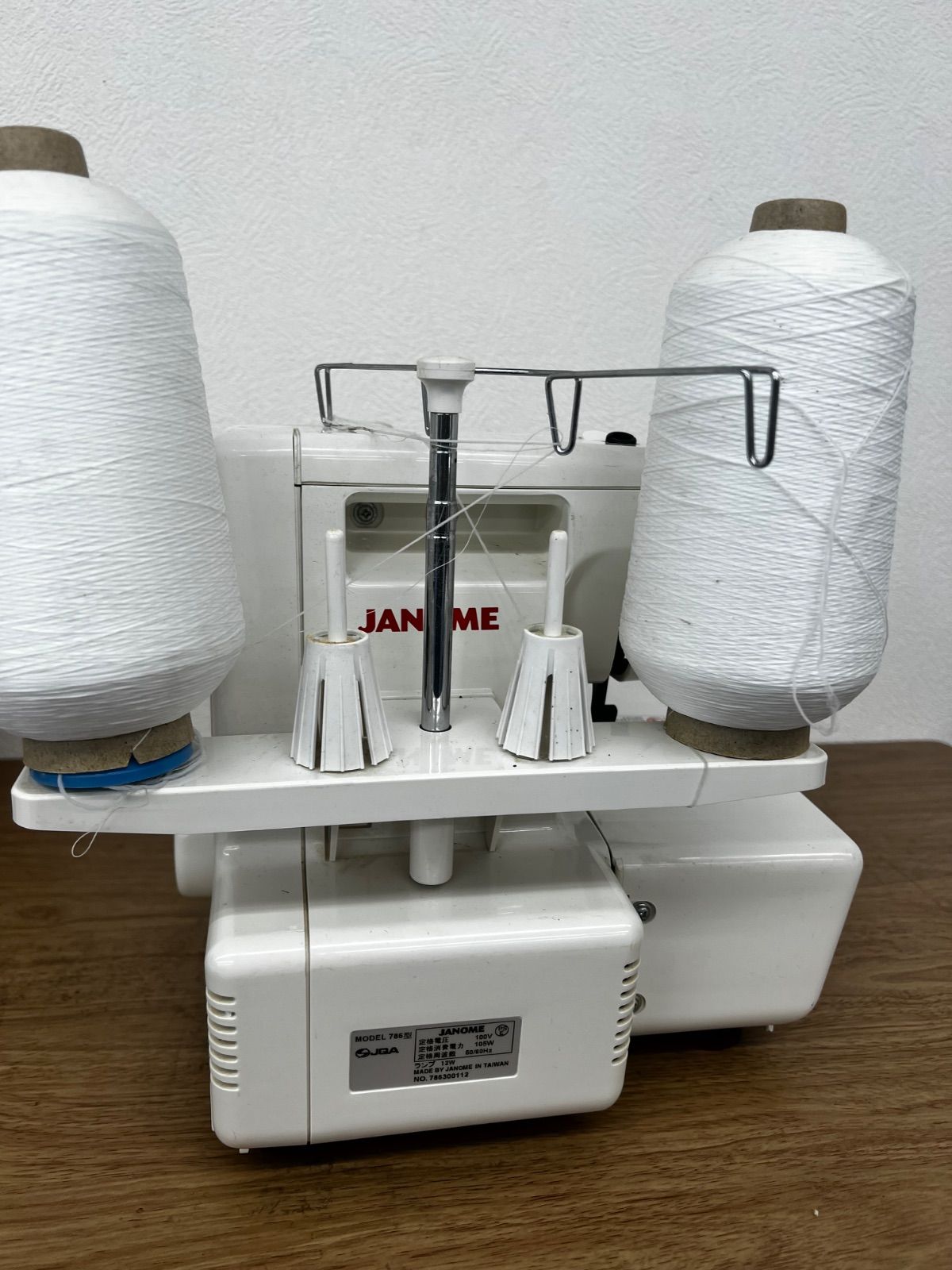 JANOME JANOMEロックミシン 786型 ご覧頂きありがとうございます 
