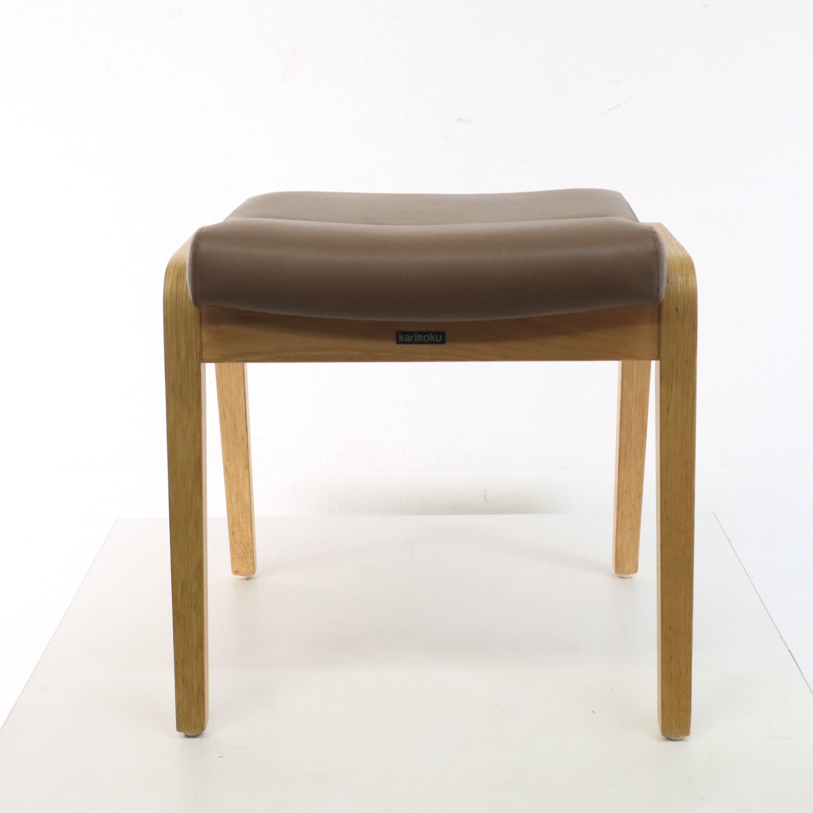 カリモク家具 karimoku スタッキングスツール CT0406S356 ブラウン