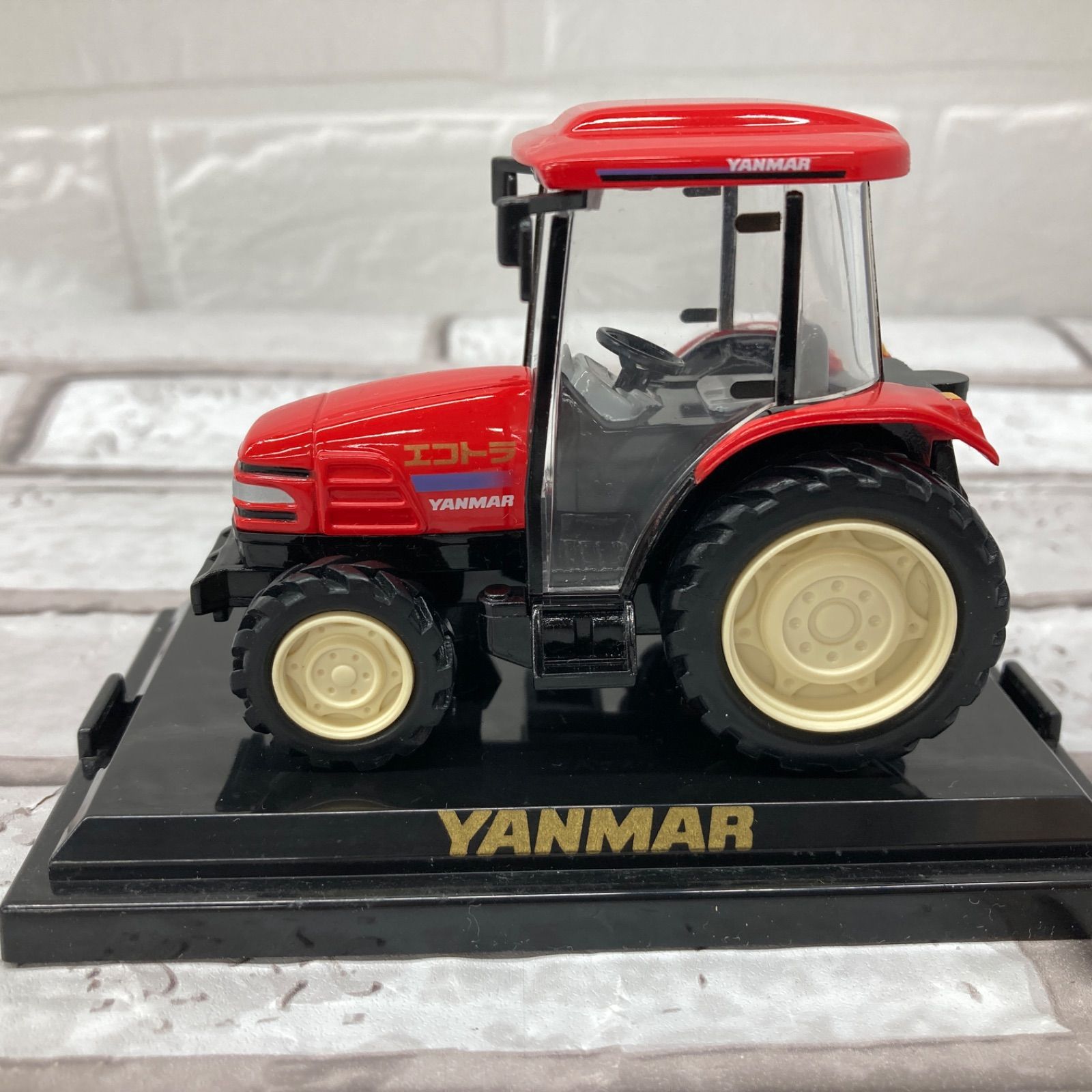 専ヤンマー 1968年 YM273 トラクター シガレットケースor ミニチュア
