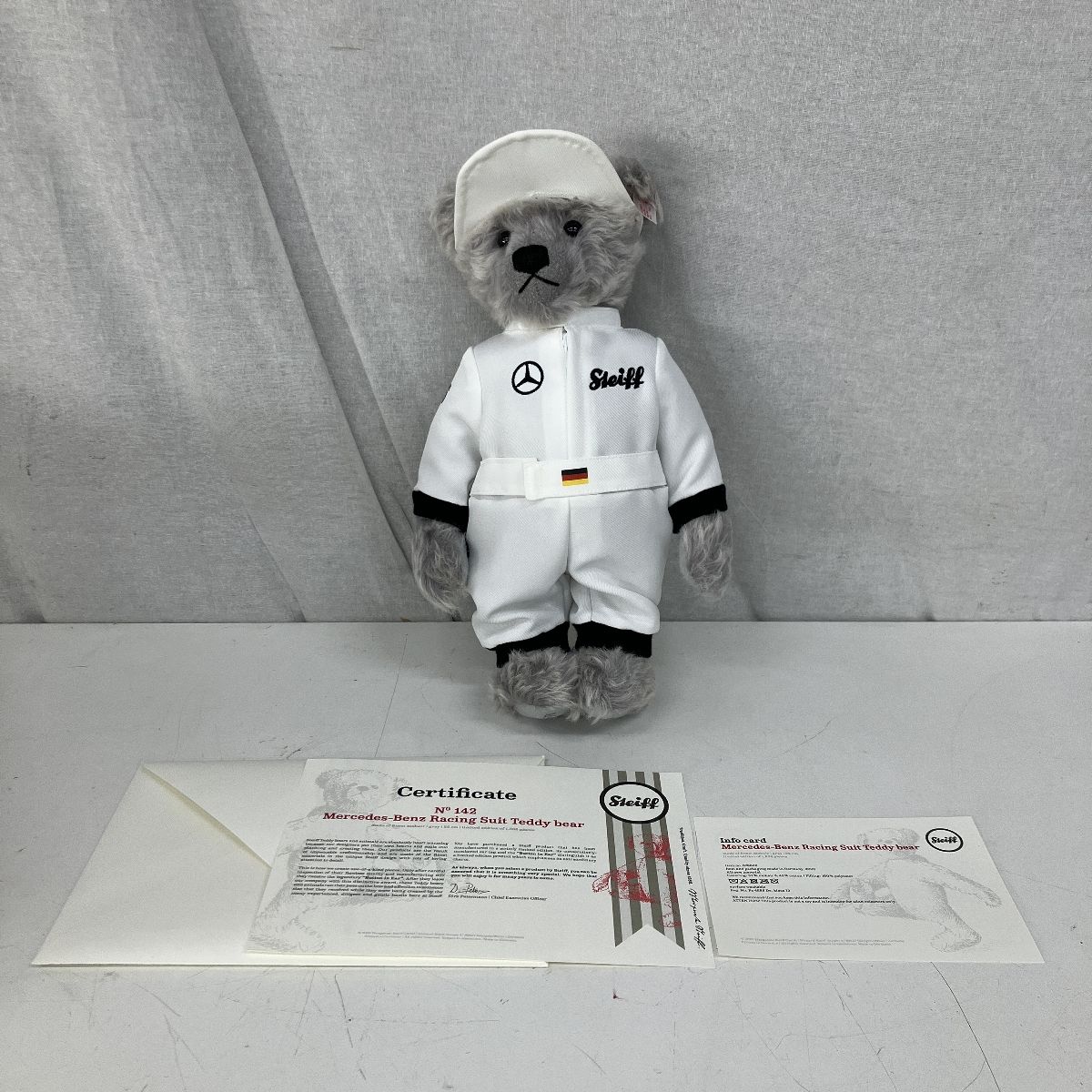 Mercedes-Benz × Steiff レーシングスーツ テディベア ぬいぐるみ 中古