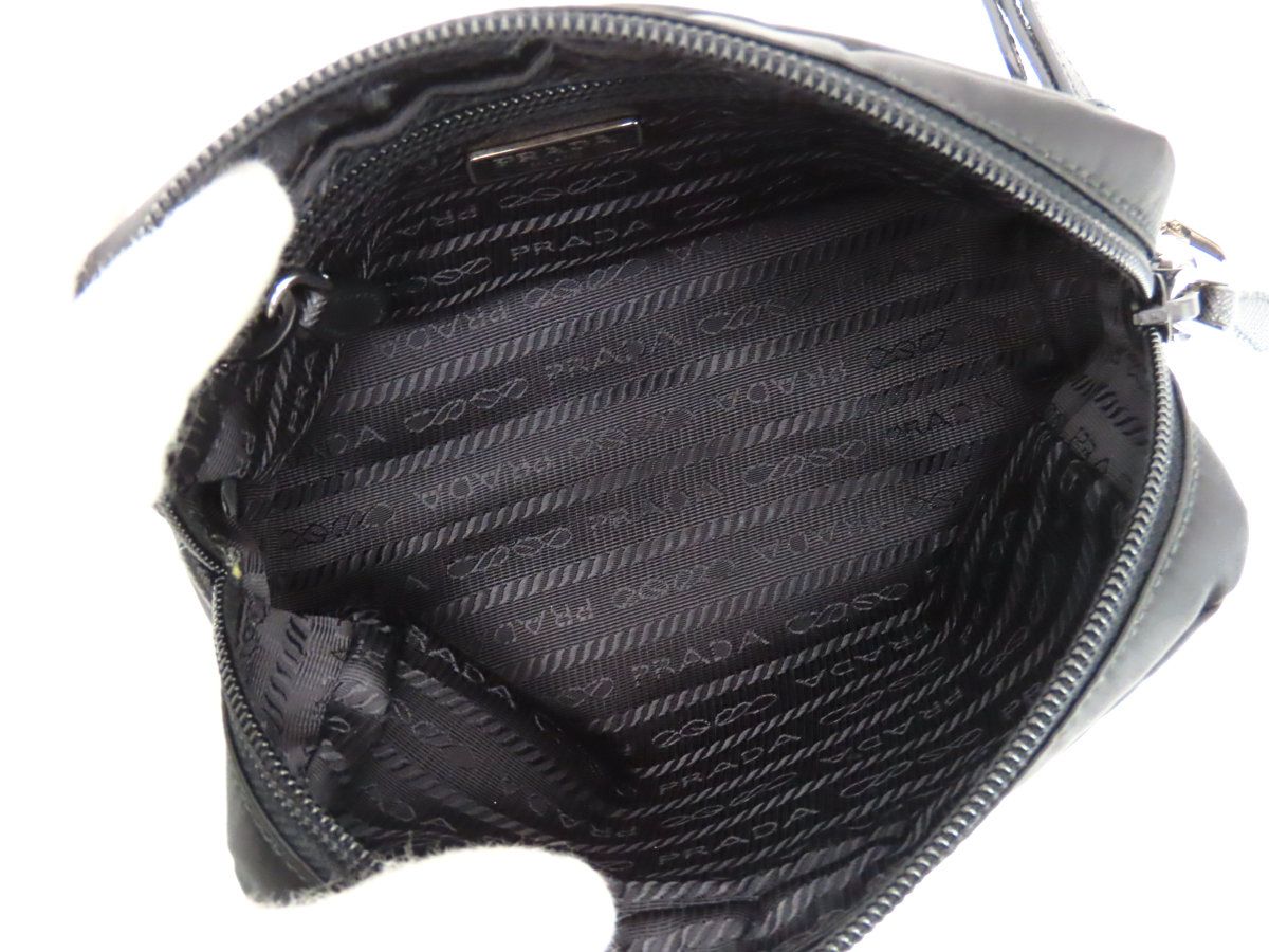 ほぼ新品】プラダ PRADA VELA ナイロン ポーチ コスメポーチ 化粧 