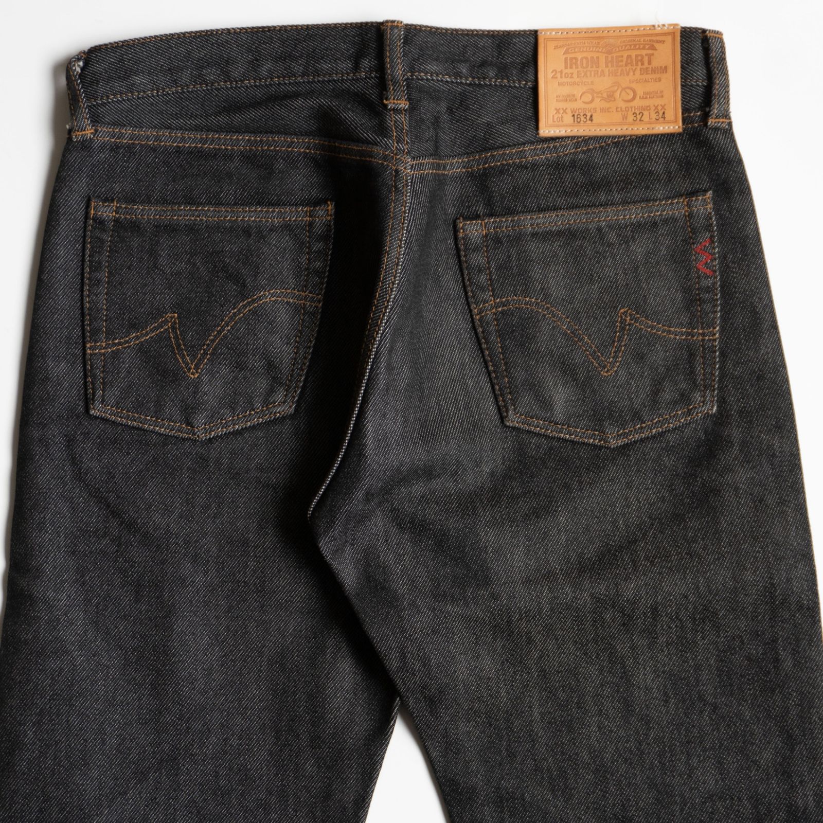 美品】IRON HEART【LOT 1634 21oz黒鎧デニム ストレート】W32 ブラック