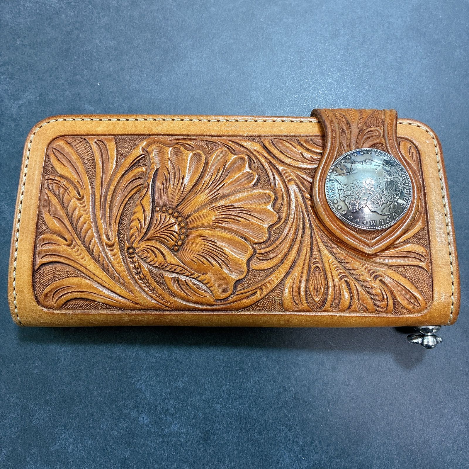 Funny ファニー レザー 長財布 カービング ベロ付き - メルカリ