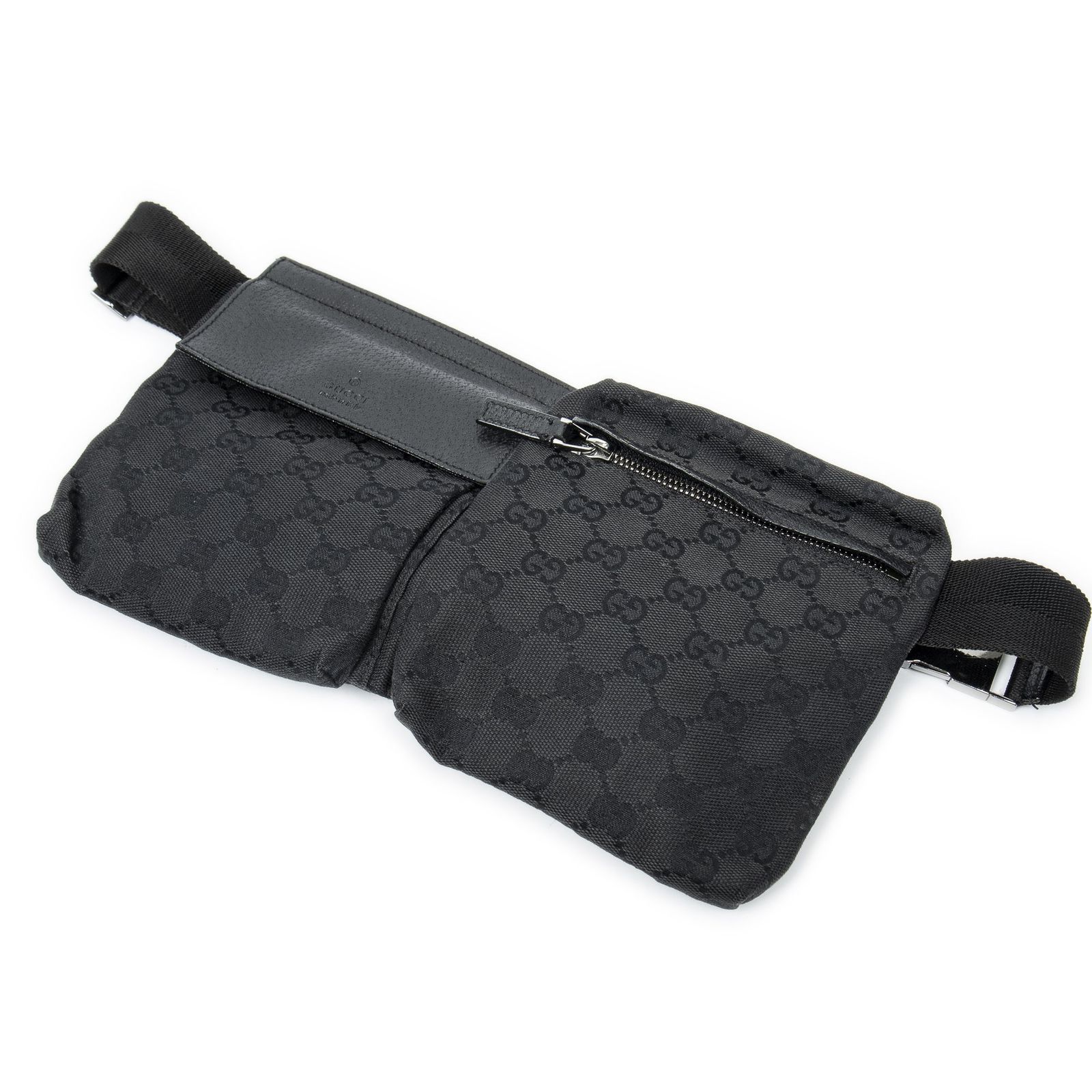 中古] GUCCI グッチウエストポーチ黒GGキャンバスA - メルカリ