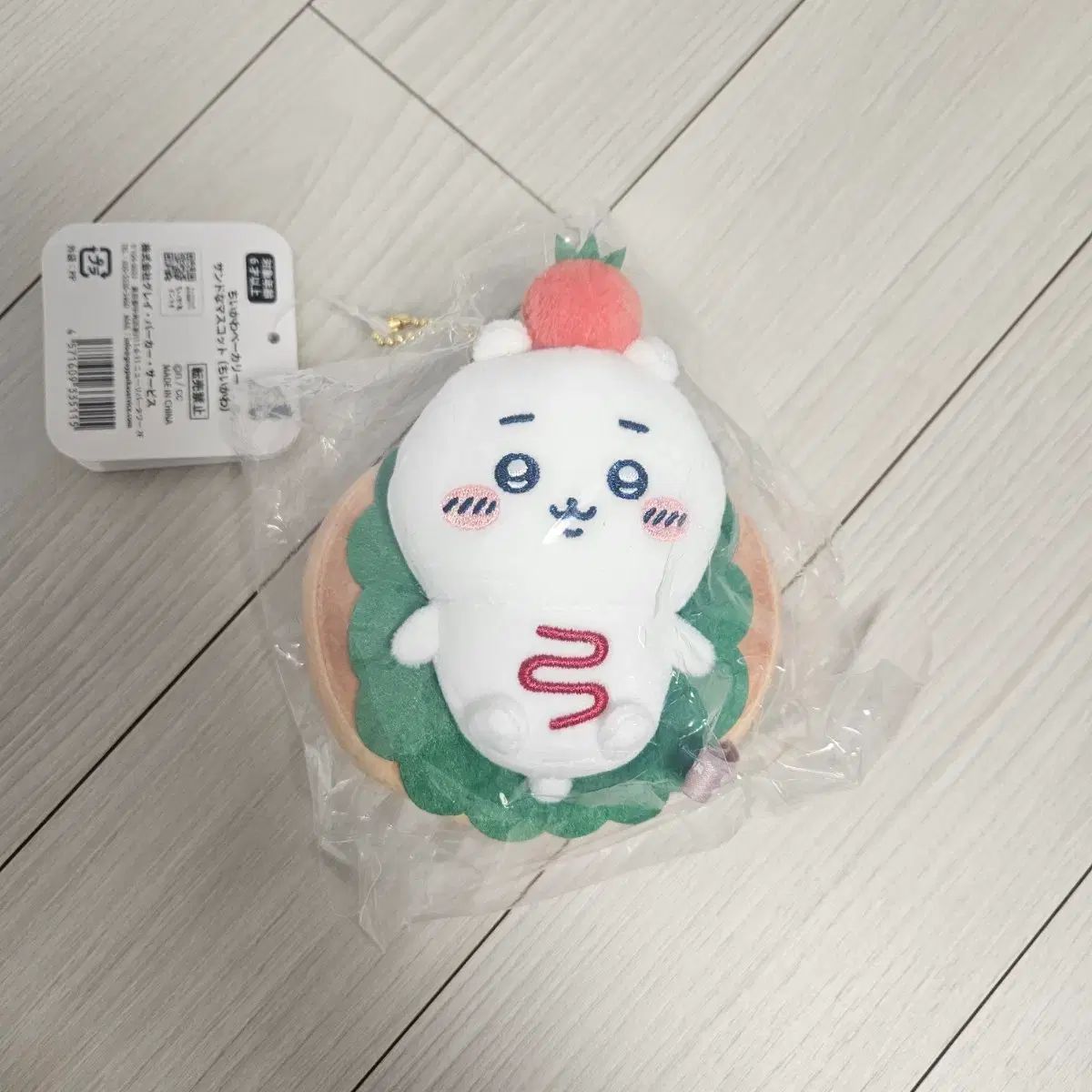 ハチワワ ハットグ マスコット ちいかわ サンドイッチ ちいかわ ベーカリー