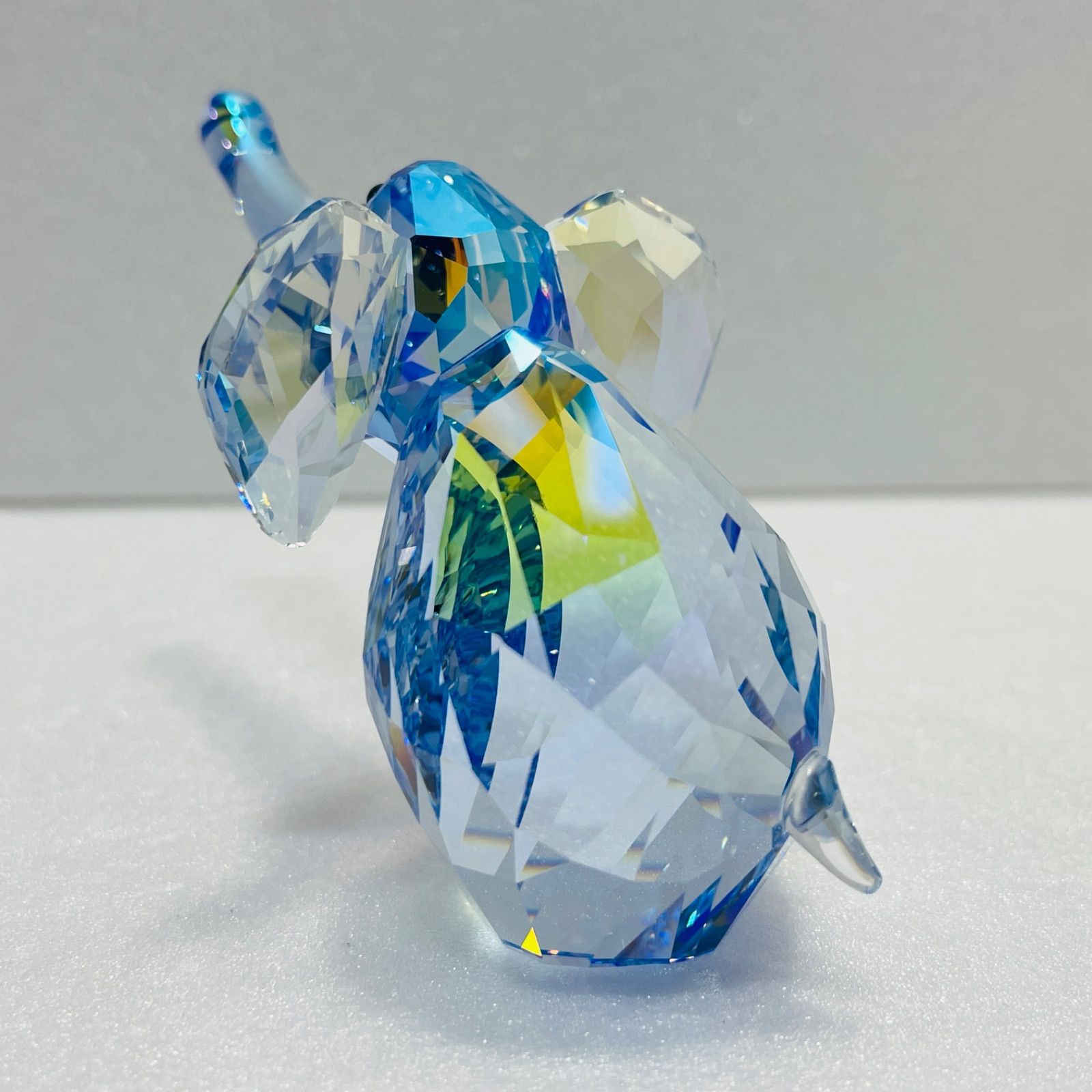 クリスタル置物