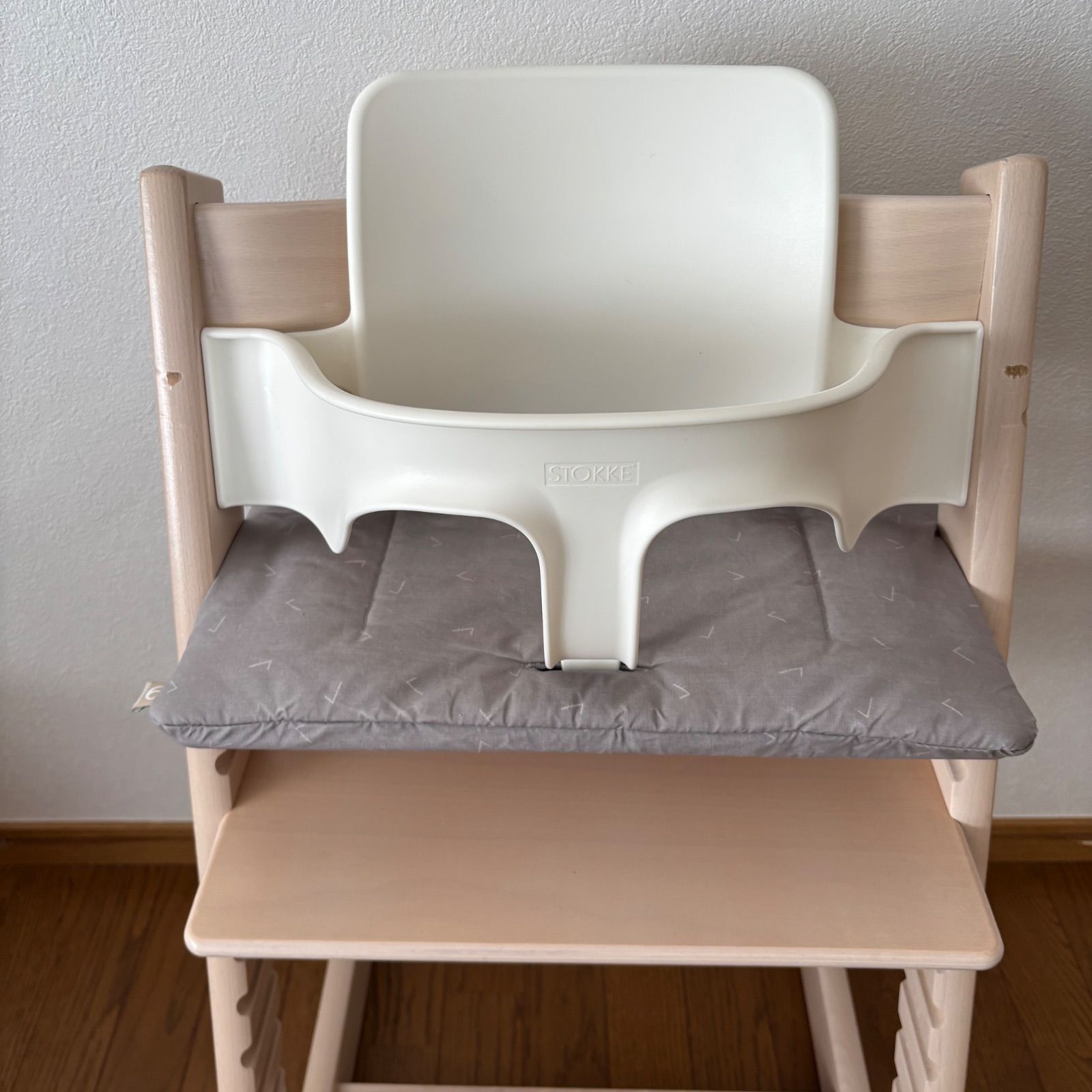 【未使用】トリップトラップ　ベビーチェア　ホワイトウォッシュ 美品＊ストッケ トリップ トラップ ホワイトウォッシュ ベビーチェア+