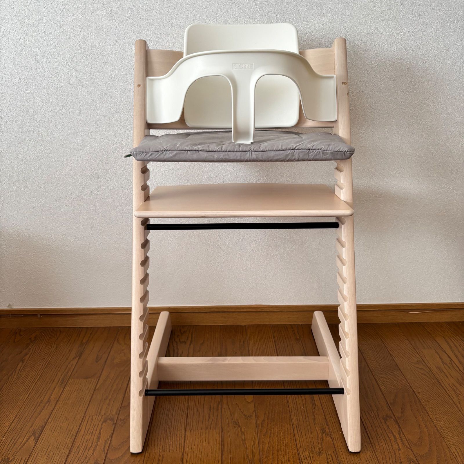 美品＊ストッケ トリップ トラップ ホワイトウォッシュ ベビーチェア+