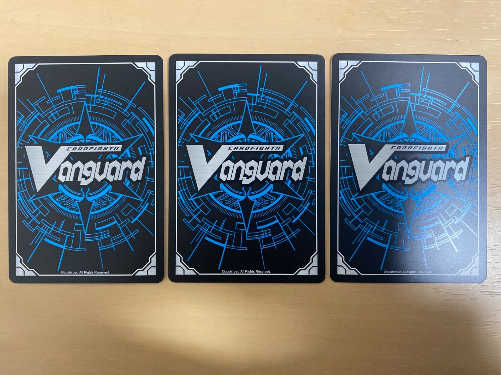 ヴァンガード プロモ ノーマル 銀鍵の魔法 キキィル 3枚セット - メルカリ