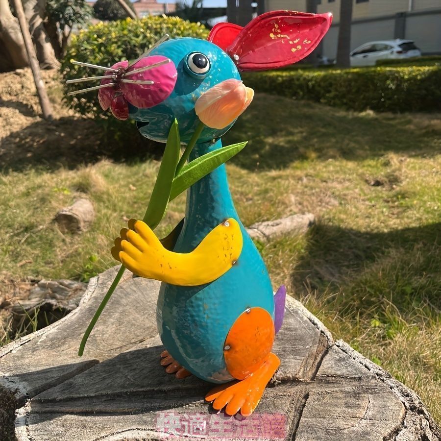  置物 オブジェ ガーデンオーナメント 花を持っているウサギ うさぎ ラビット カラフル 屋外 インテリア 玄関 リビング ダイニング 装飾 庭 ガーデニング 装飾 ガーデン 鉄 ユニーク ギフト インテリア用品 贈り物 雑貨zsp0305 卓上時計 置物 インテリア小物