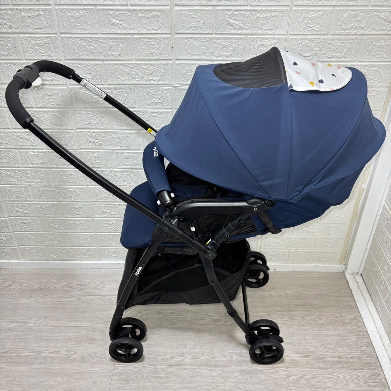 即決 美品 Aprica アップリカ カルーンエアーメッシュ コンフェッティ