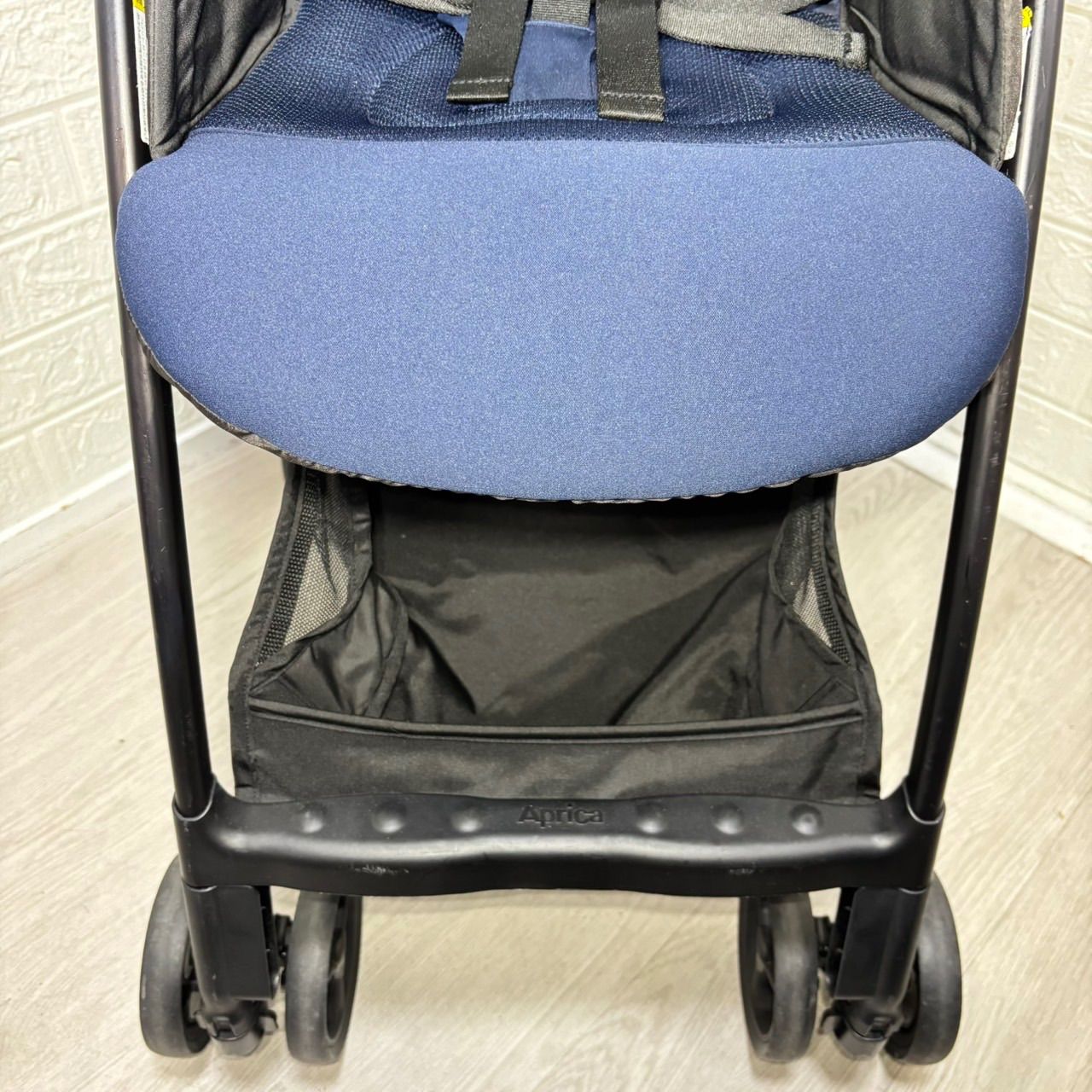 即決 美品 Aprica アップリカ カルーンエアーメッシュ コンフェッティ