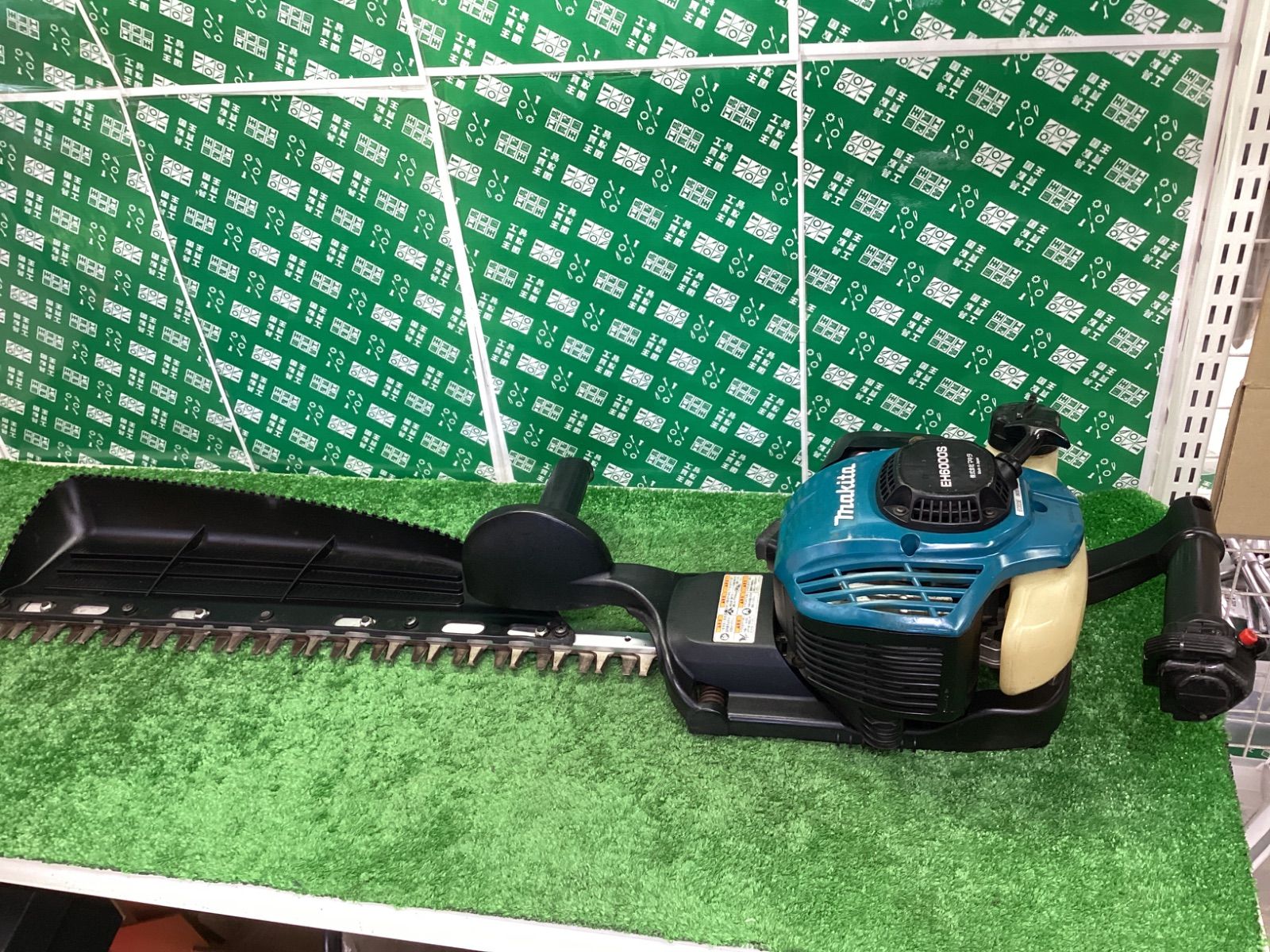 makita（マキタ）エンジンヘッジトリマ 片刃式600㎜ EH6000S 