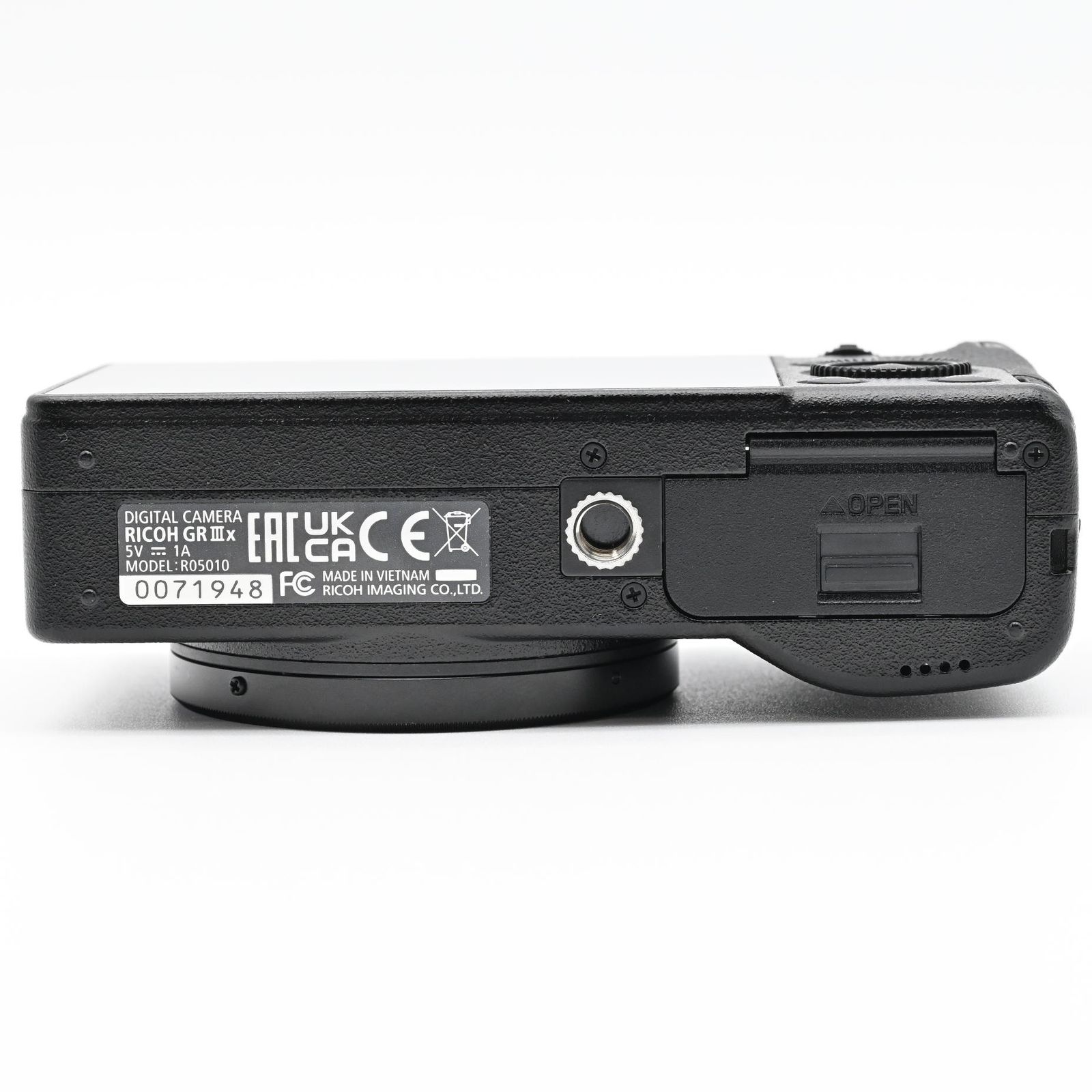 【美品】 RICOH GRlll ショット数3119 ☆美品☆RICOH GR Ⅲx ショット数 2544回 - メルカリ