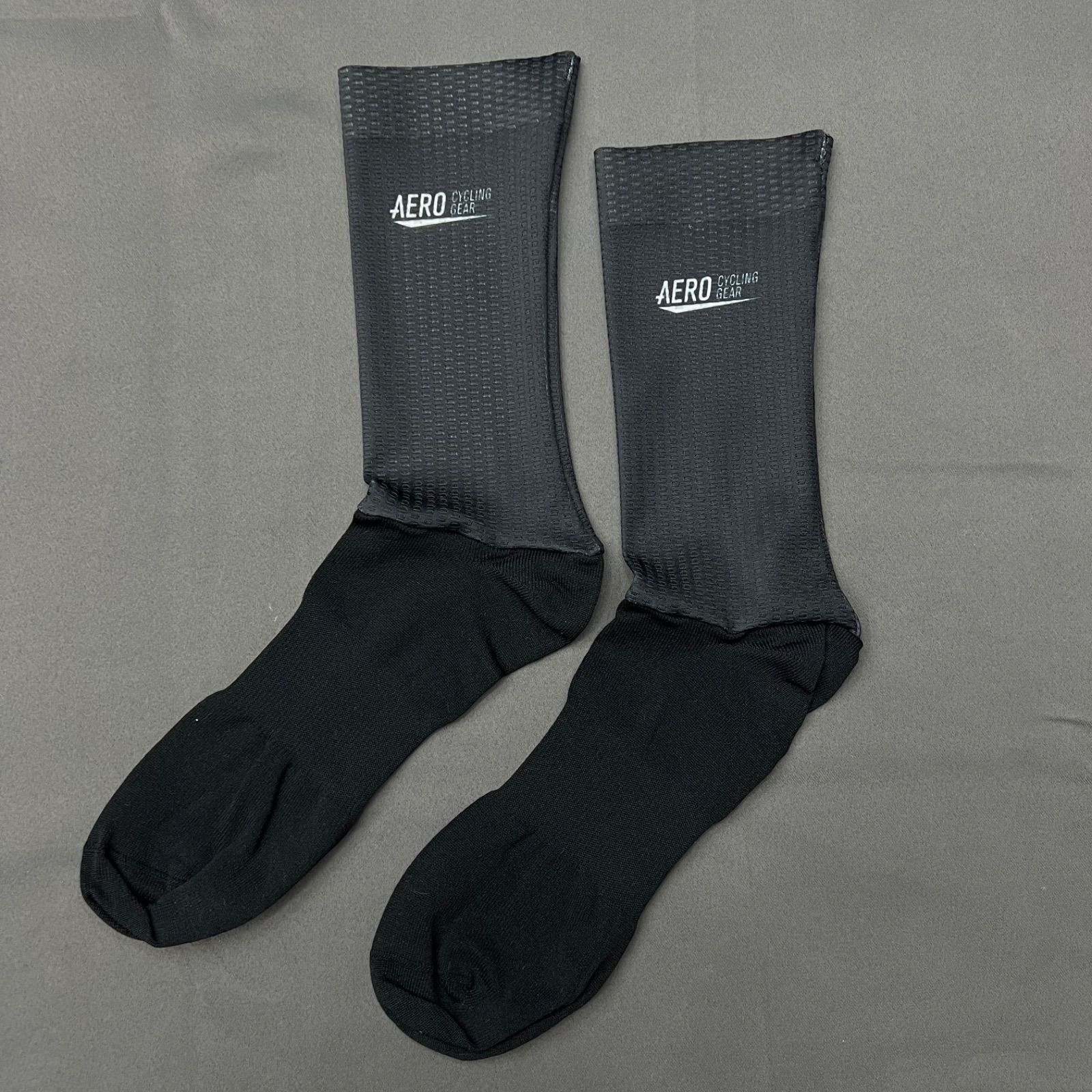 Aero Cycling Gear Aero Socks V4 新型 エアロソックス エアロサイクリングギアー　ブラック/ホワイトロゴ