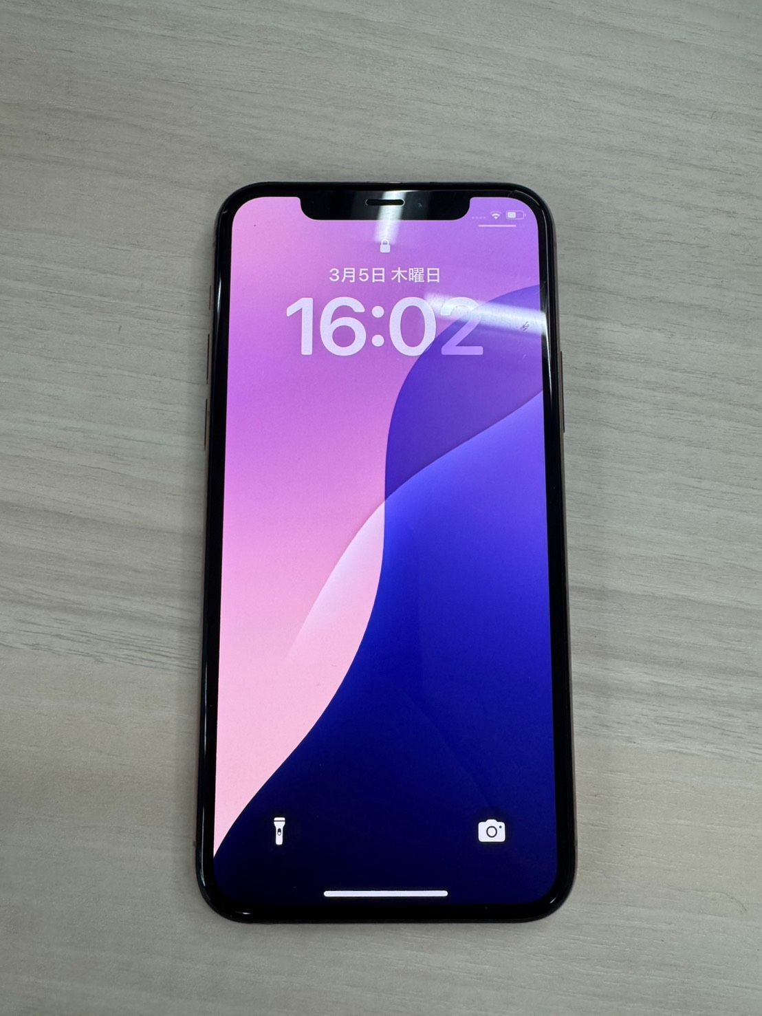 iPhone 11 Pro Max (Gold, SIMフリー) Amazon.com: Apple iPhone 11 
