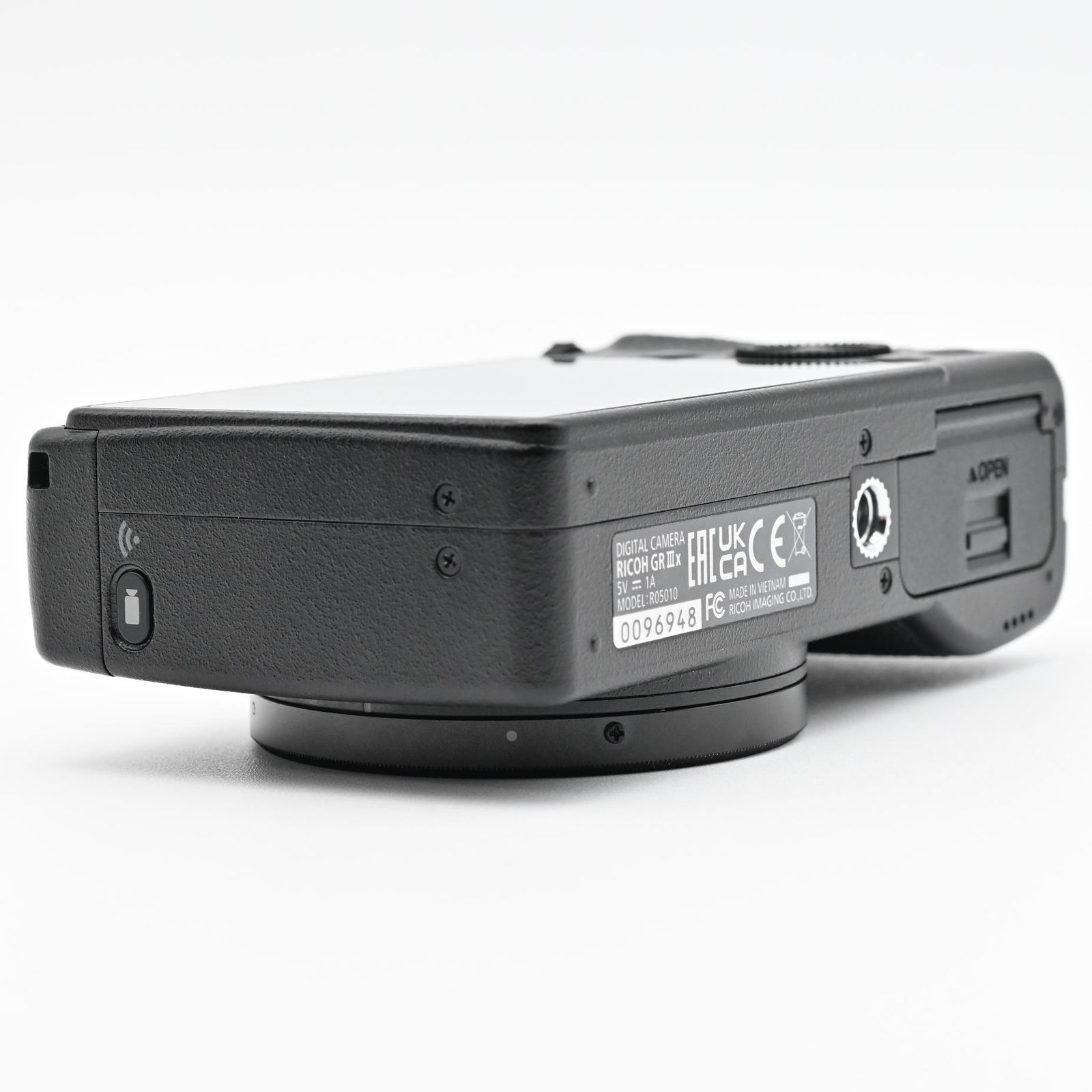 RICOH GR Ⅲx ショット数 8319回 - メルカリ