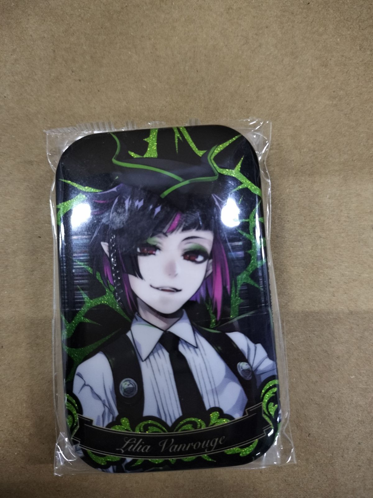ツイステ　リリア　スクエア缶バッジ　寮服　62点 ツイステ リリア まるかく スクエア ラメキラ 缶バッジ 寮服 ディア