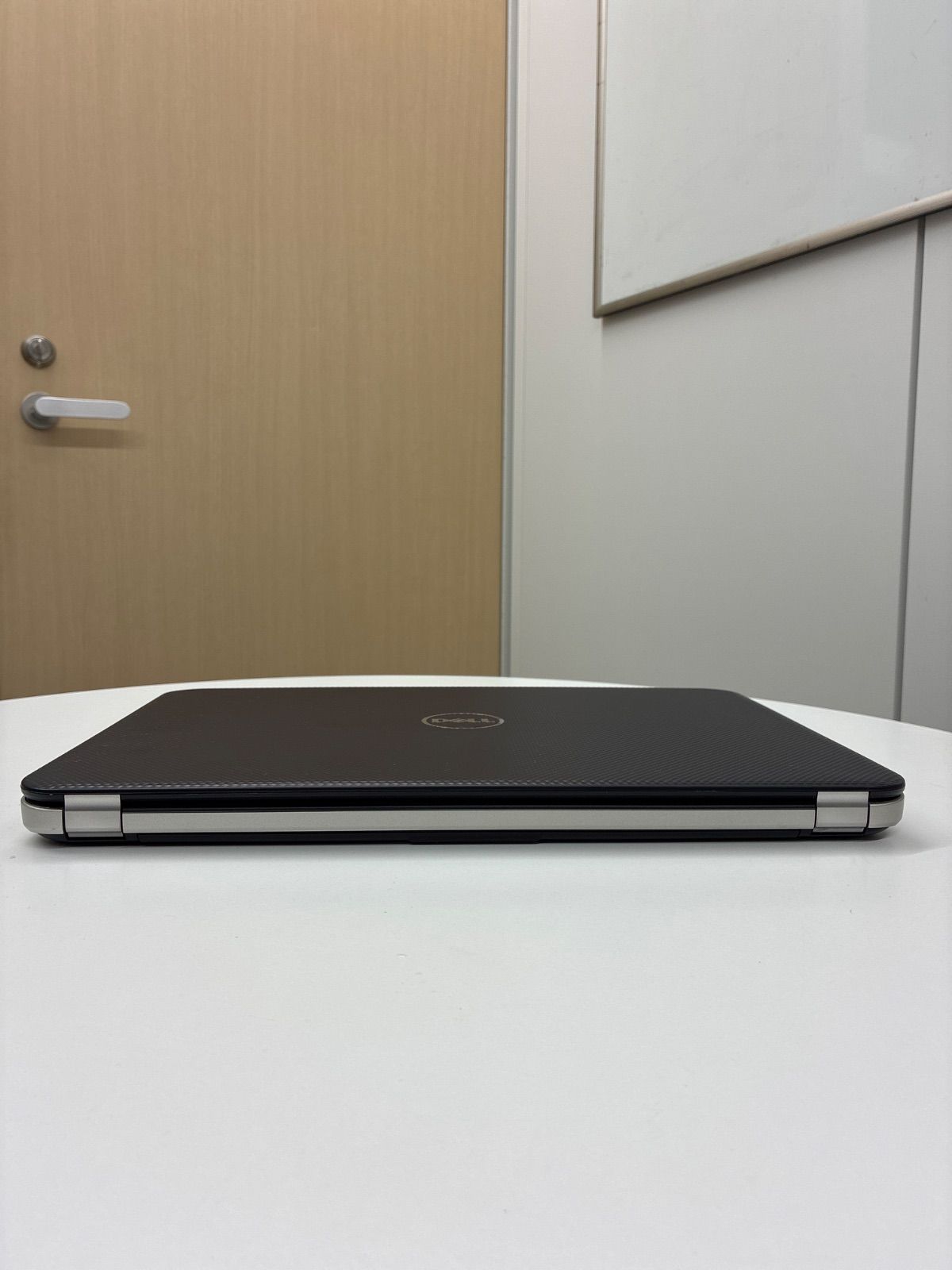 ジャンク DELL Windowsノート本体 全体的に状態悪い - メルカリ