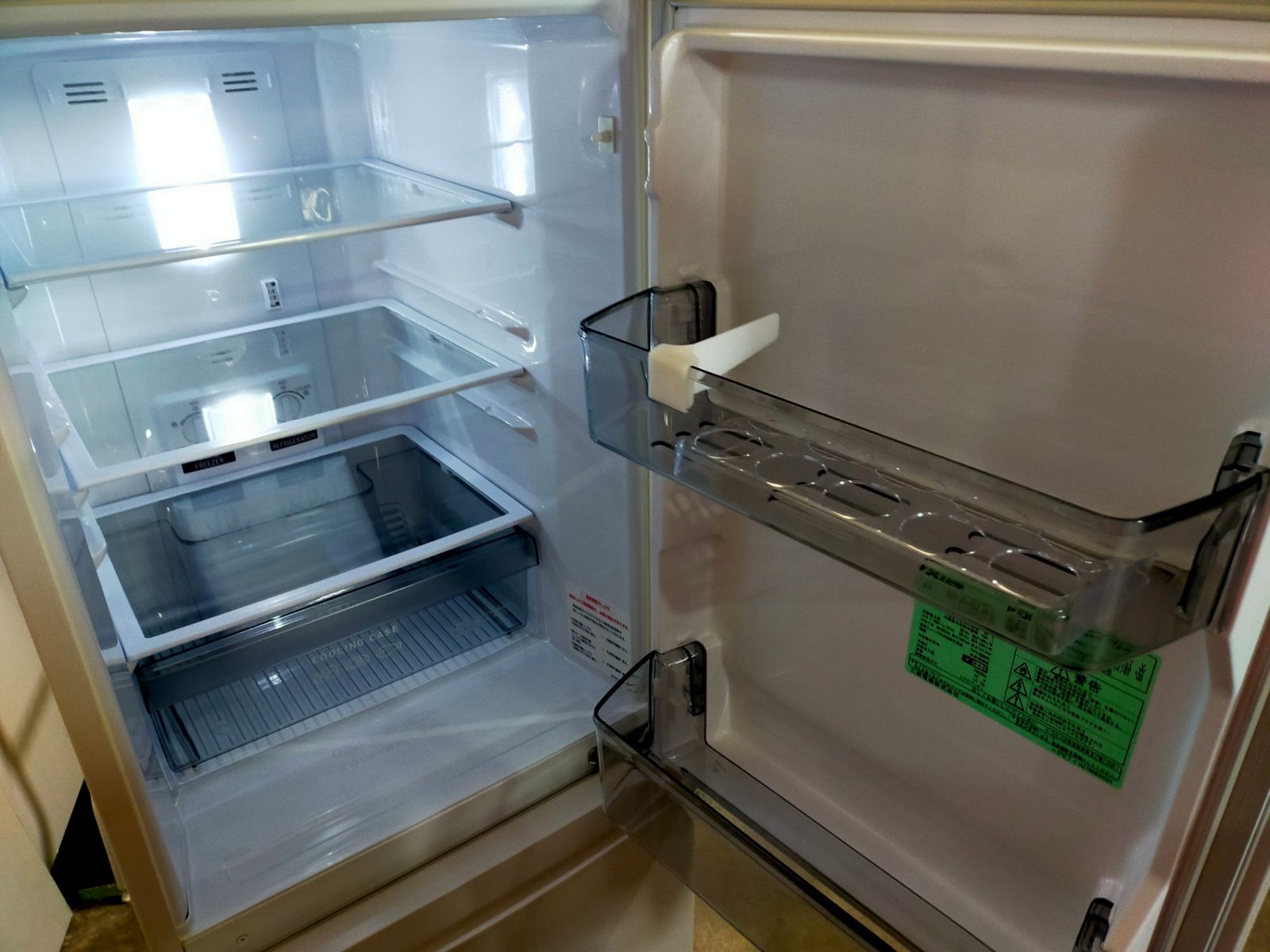 冷蔵庫 三菱 MR-P15H-W 146L 2023年製 - メルカリ