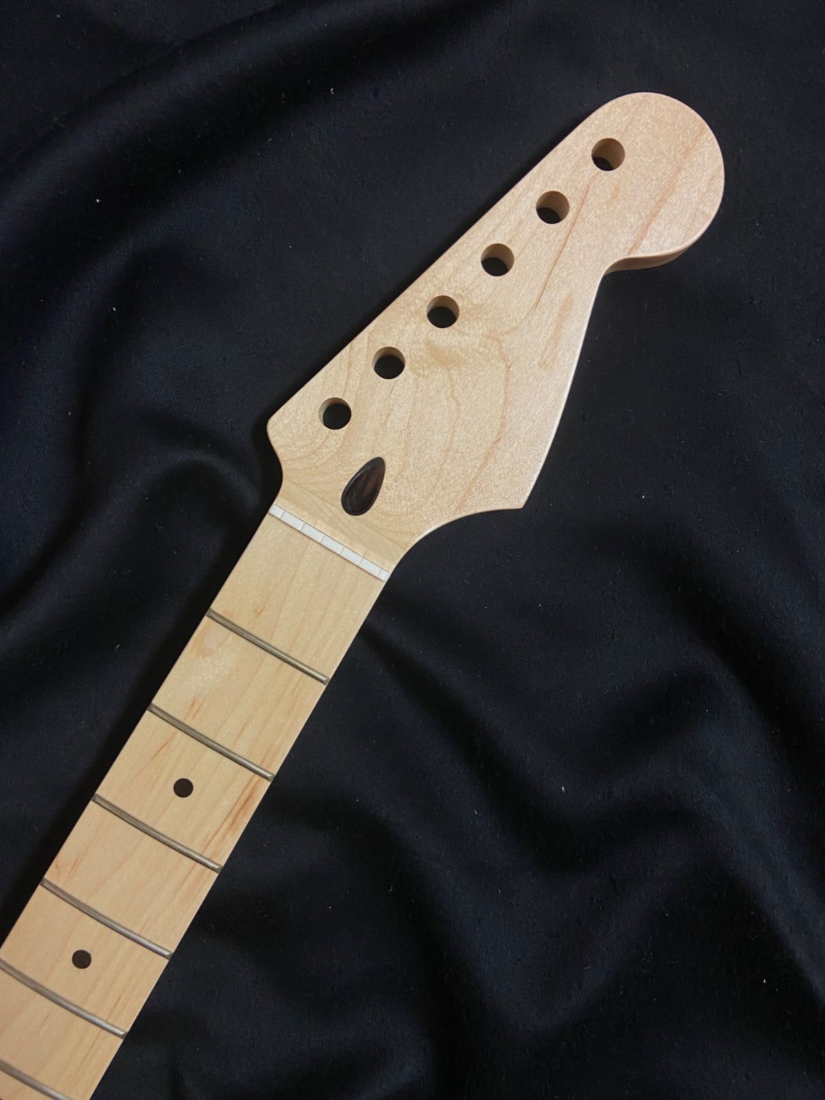 ストラトキャスター貼りメイプル指板（No20）ネイチャーカラーニトロ