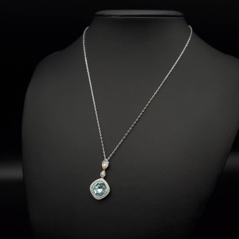 SWAROVSKI スワロフスキー ネックレス ペンダント パヴェ スクエア