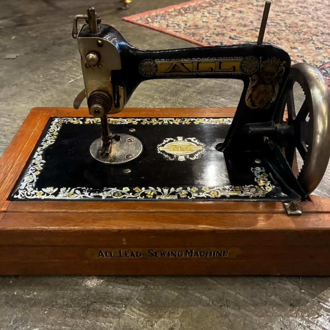 ○□＊ALL Lead Sewing Machine ヴィンテージ ALL LEAD ミシン 手動式