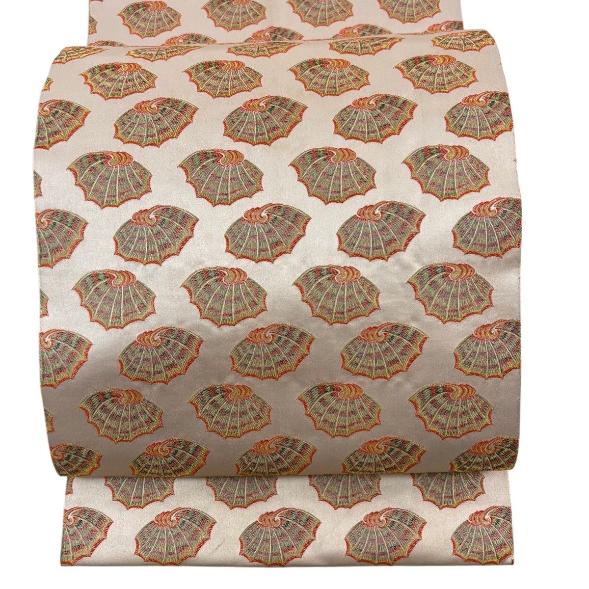 開き名古屋帯 秀品 龍村美術織物 比翼仕立て 彩貝 金糸 ベージュ 正絹