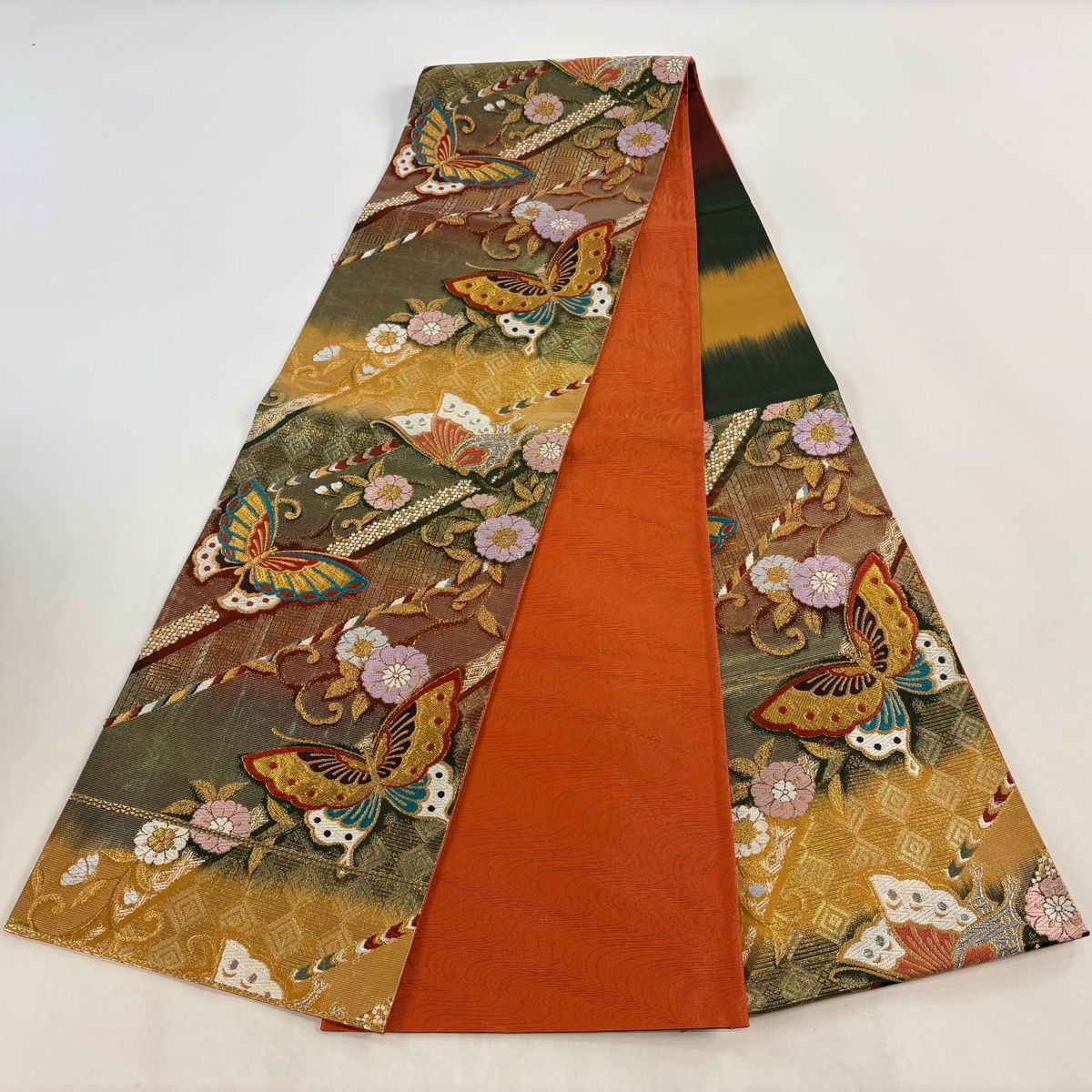 袋帯 秀品 関西仕立て 蝶 草花 刺繍 金銀糸 深緑 六通 正絹 【中古