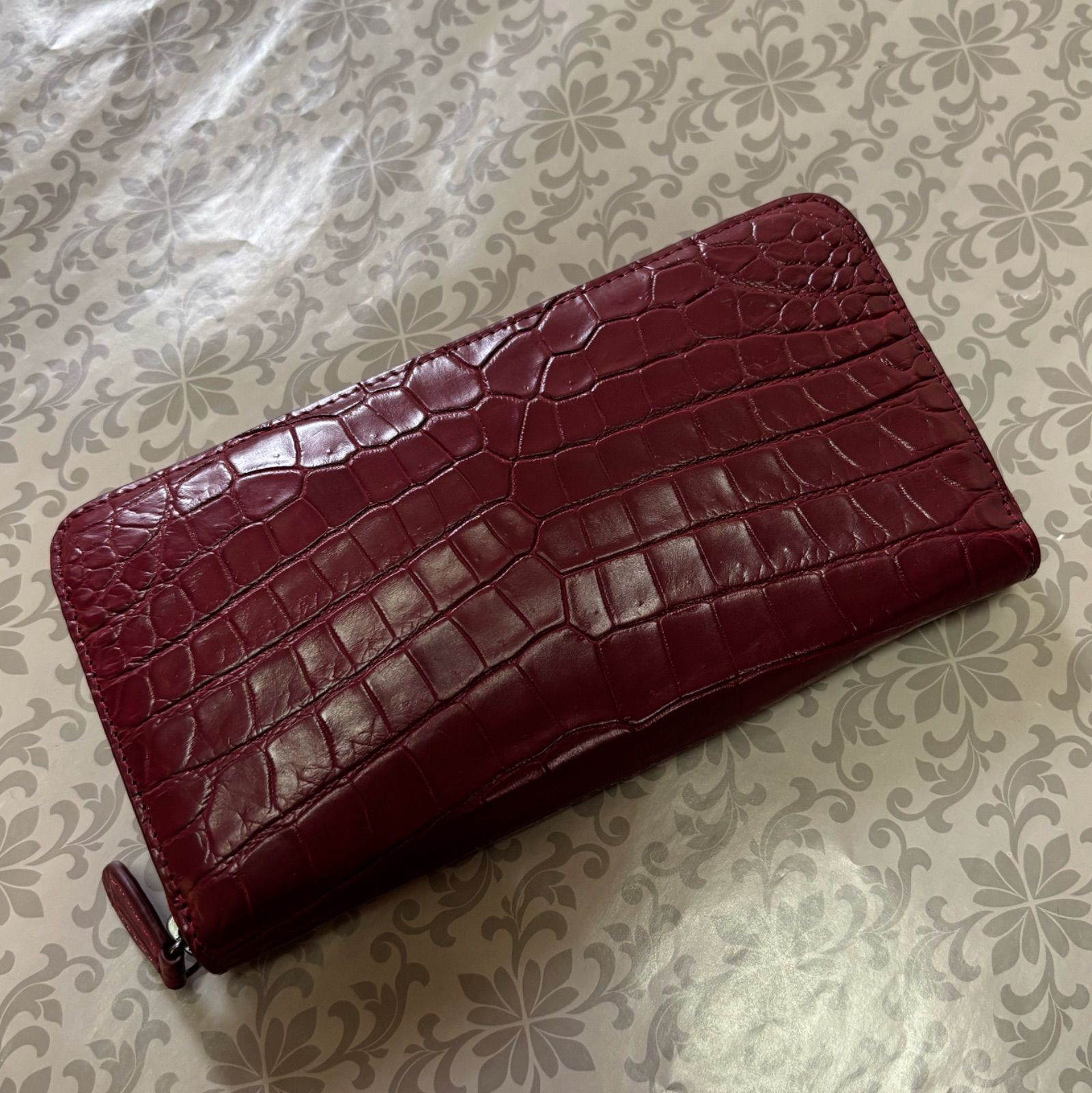 新品】クロコダイル ラウンド型長財布 マット加工 ワイン レディース