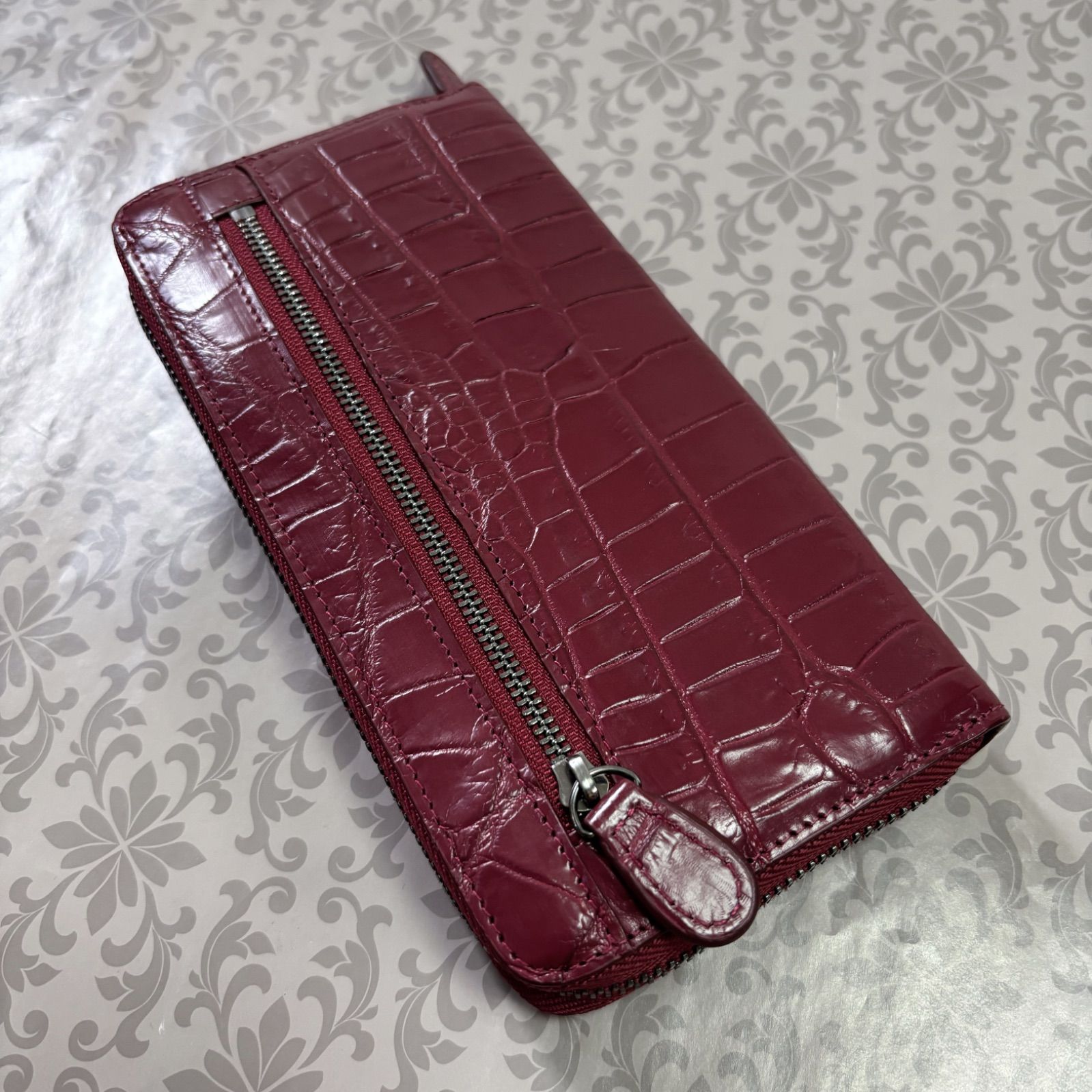 新品】クロコダイル ラウンド型長財布 マット加工 ワイン レディース