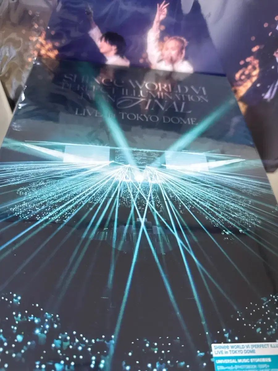 SHINee WORLD VI 東京ドーム ブルーレイ ユニバーサル限定盤 - メルカリ
