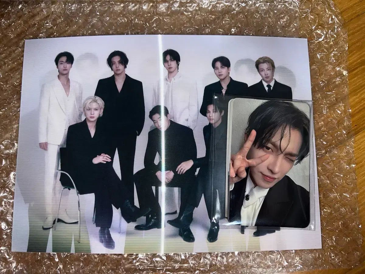 ATEEZ（エイティーズ・アチズ）ファンミーティング 特典