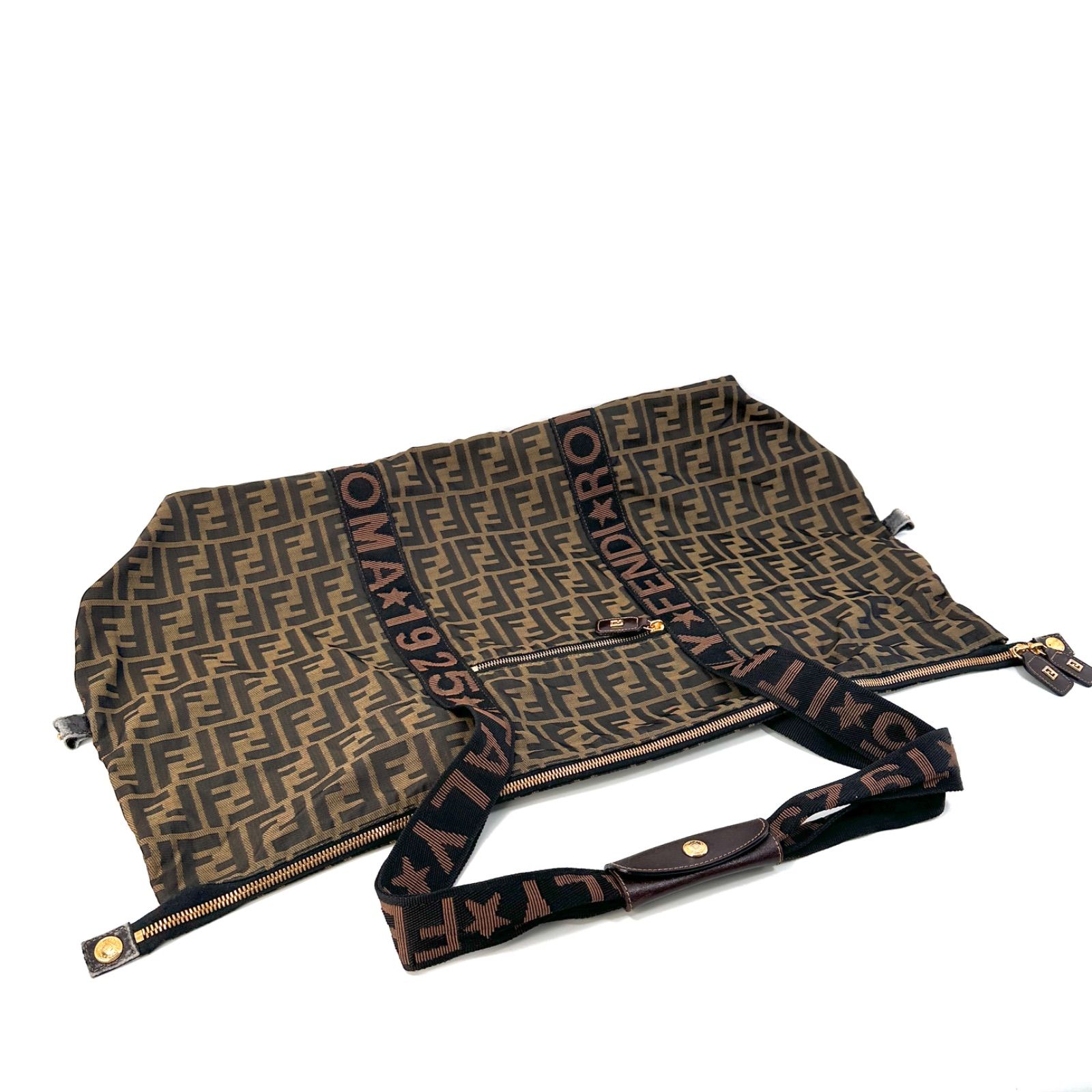 FENDI】 ズッカ柄 ラージボストンバッグ ブラウン ナイロン レザー