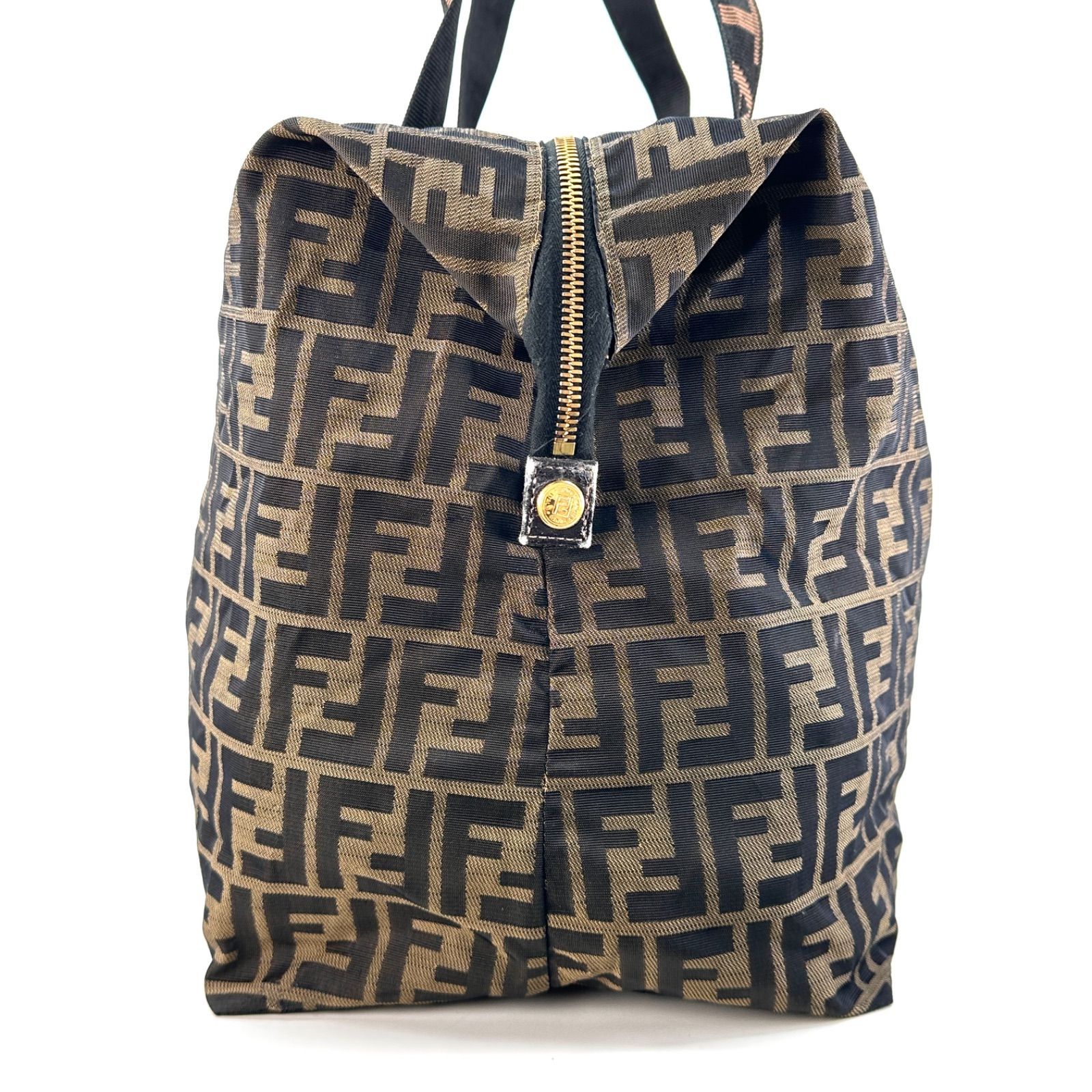 FENDI】 ズッカ柄 ラージボストンバッグ ブラウン ナイロン レザー