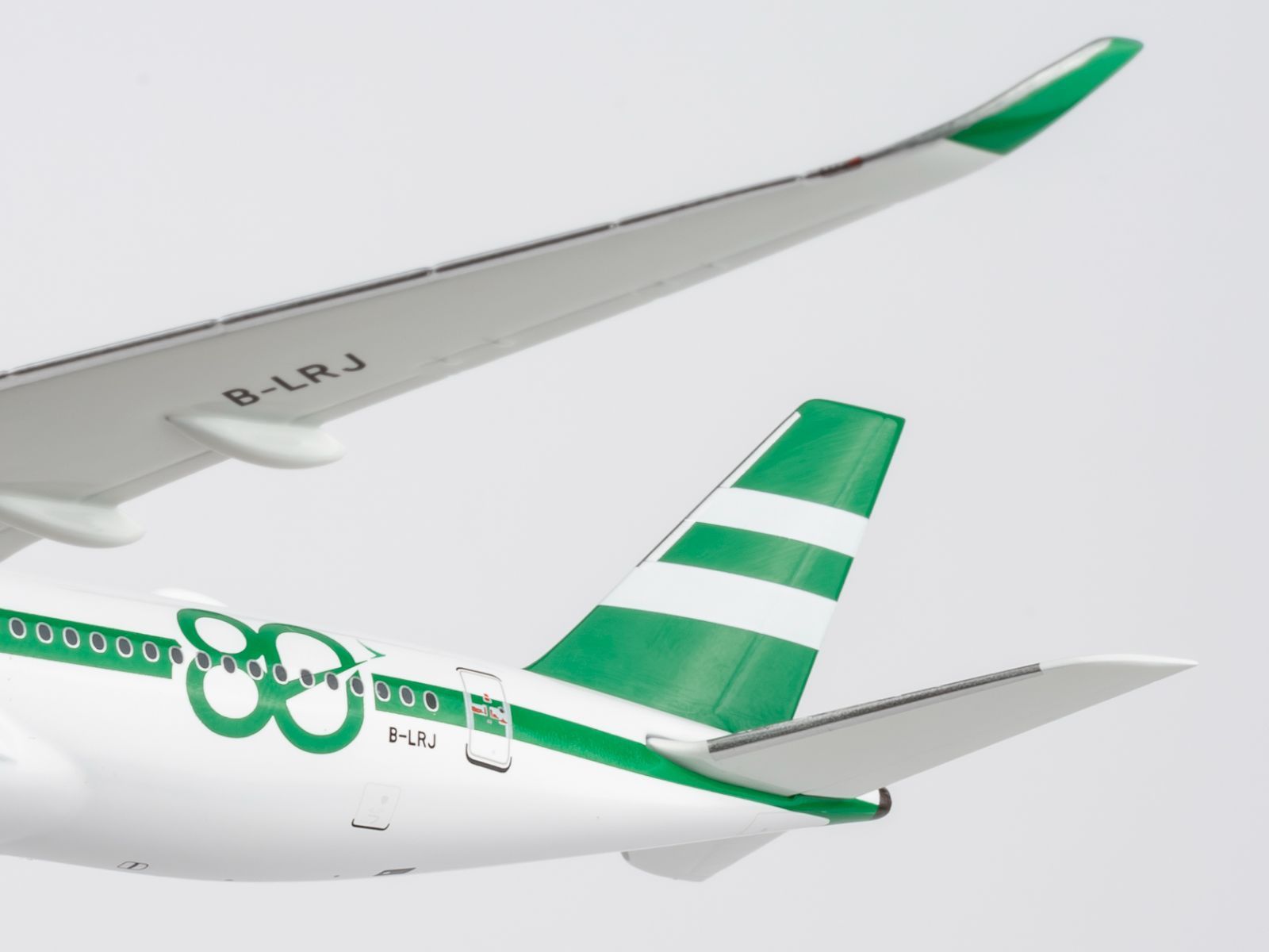 NGmodel キャセイパシフィック A350-900 B-LRJ 80周年記念塗装 1/400