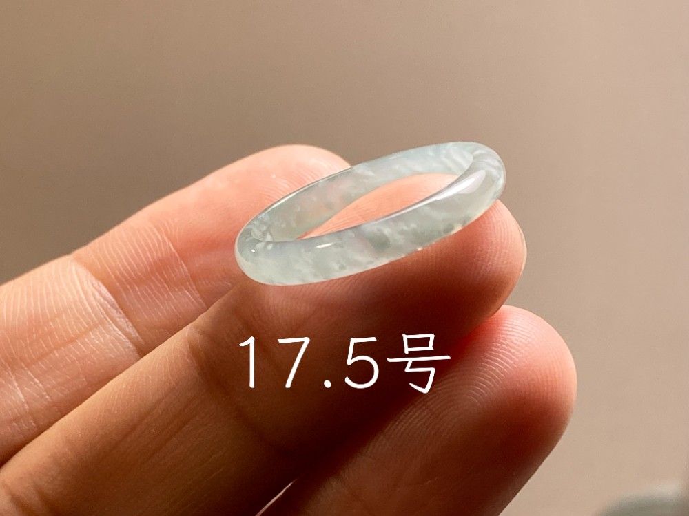 L16-196 氷種 薄白緑 17.5号 グアテマラ産 A貨 本翡翠 くりぬき リング
