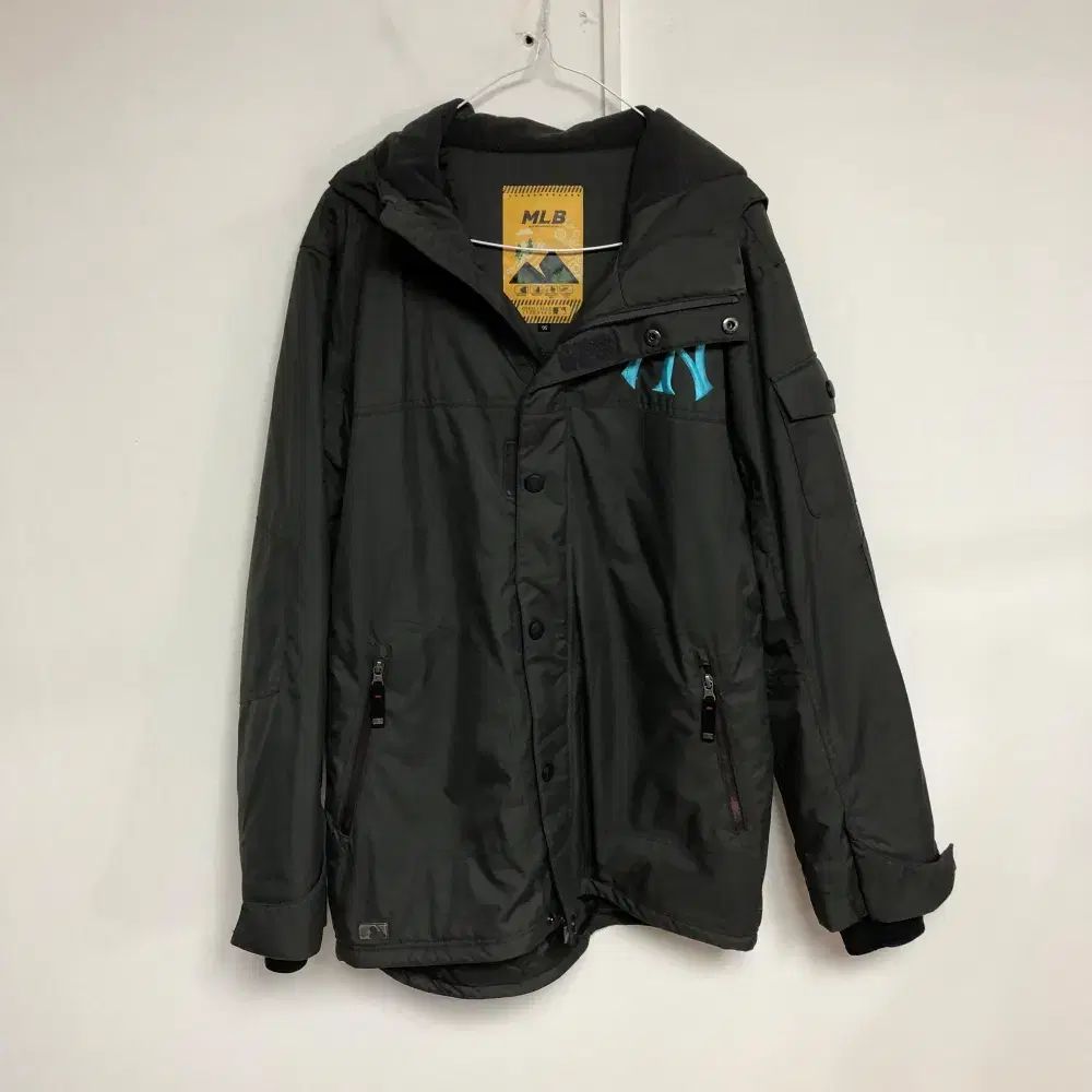 ニューヨーク・ヤンキース メンズ フードジャケット 95M@9937 - メルカリ