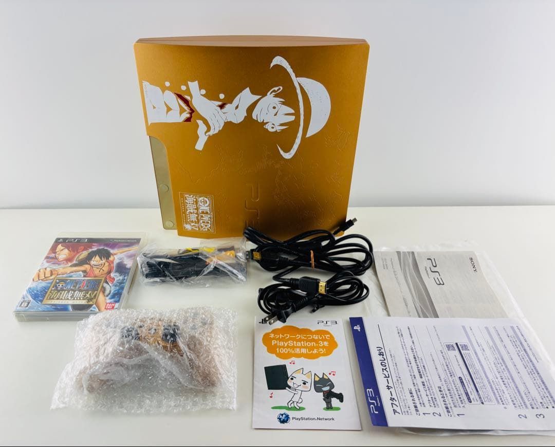 美品 PS3 ワンピース 海賊無双 ゴールドエディション 本体 プレステ3